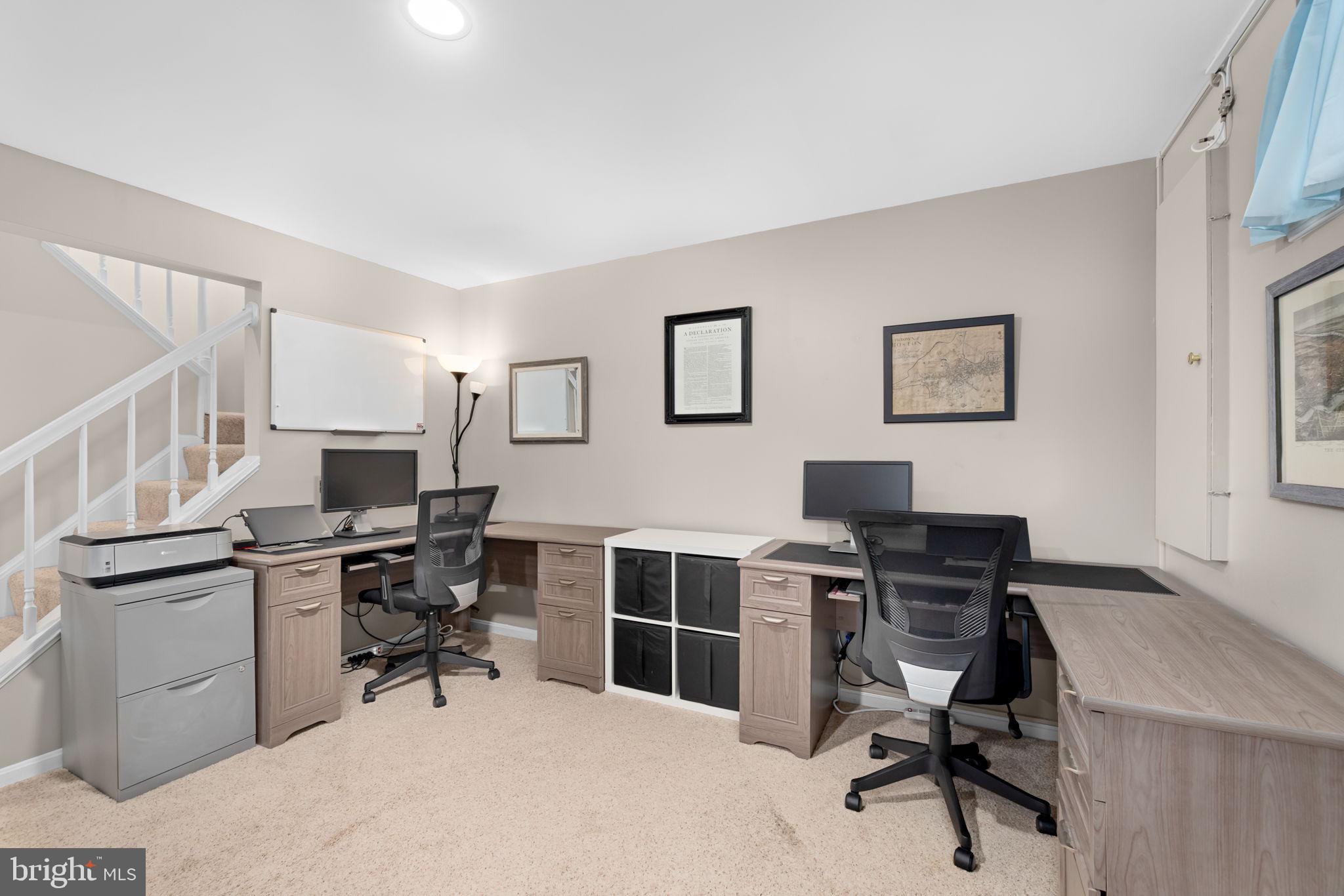 HALLOWELL - Residential