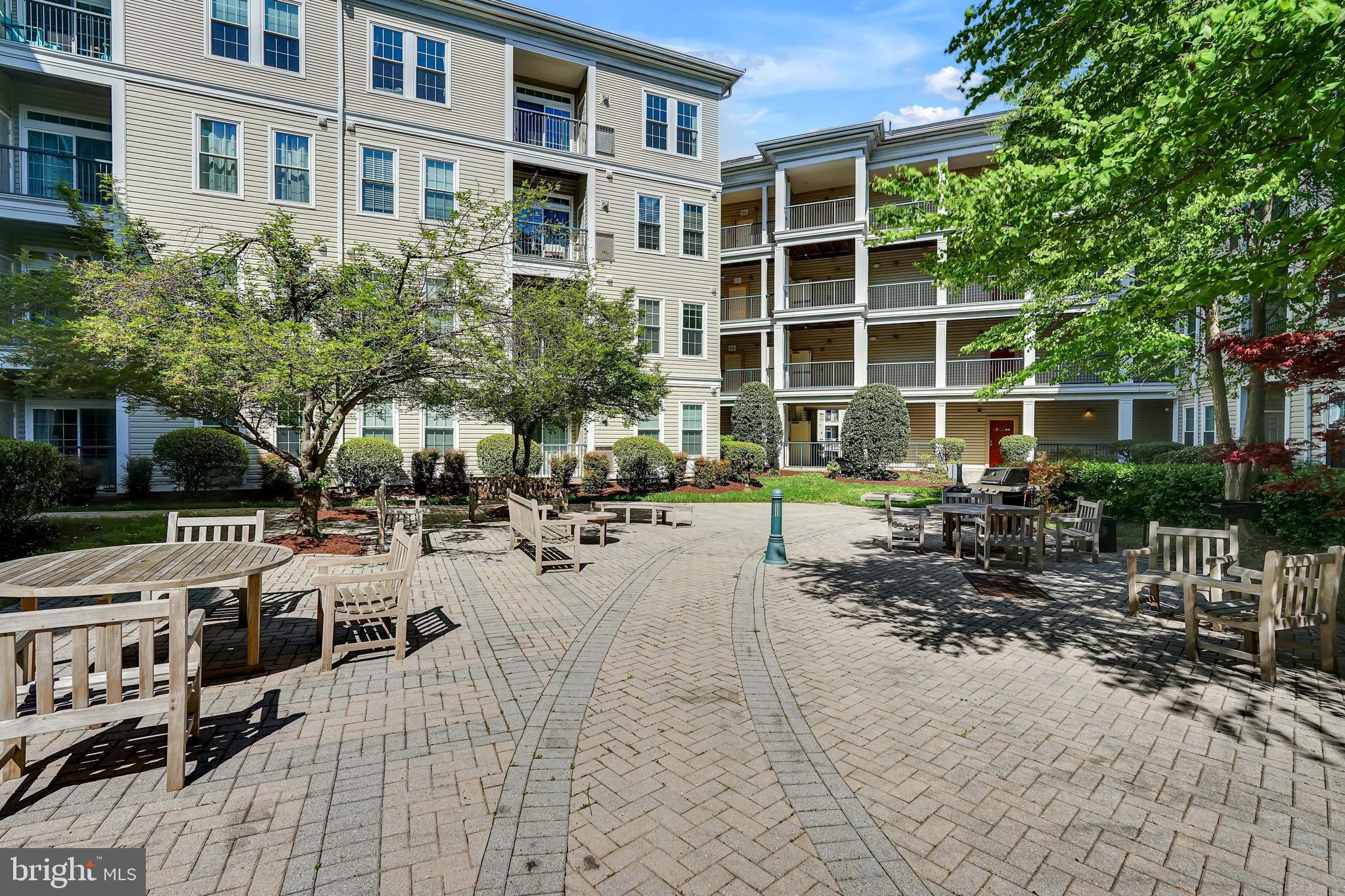 ARLINGTON - Residential Lease