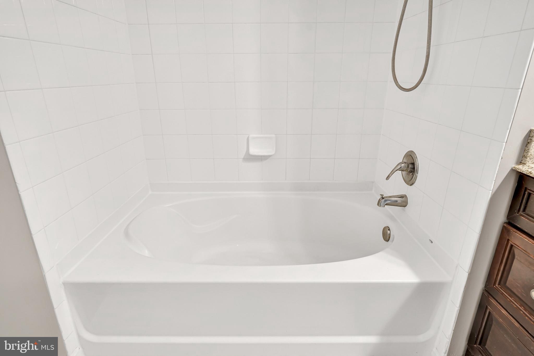 ARLINGTON - Residential Lease