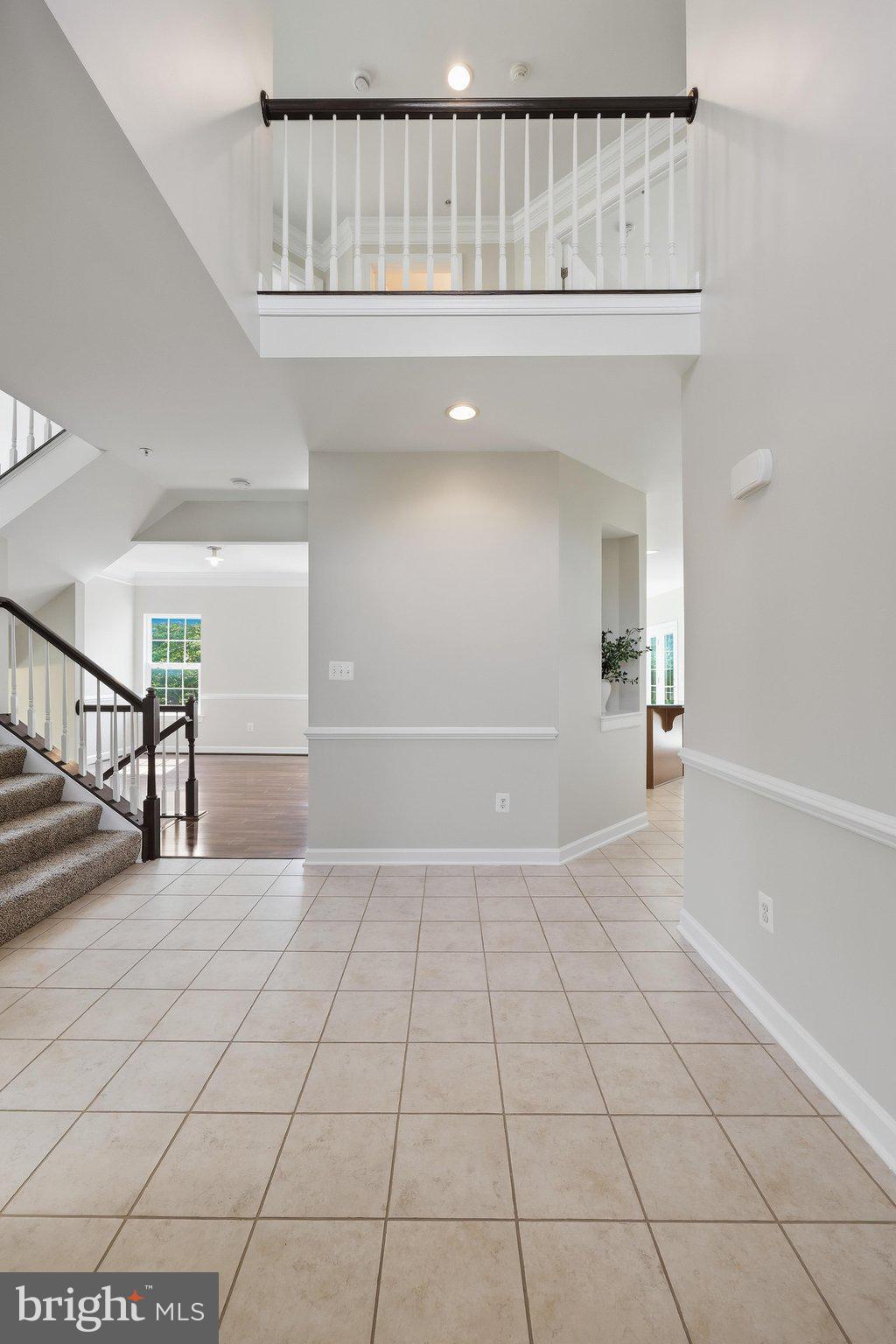 9813 NOTTING HILL DRIVE