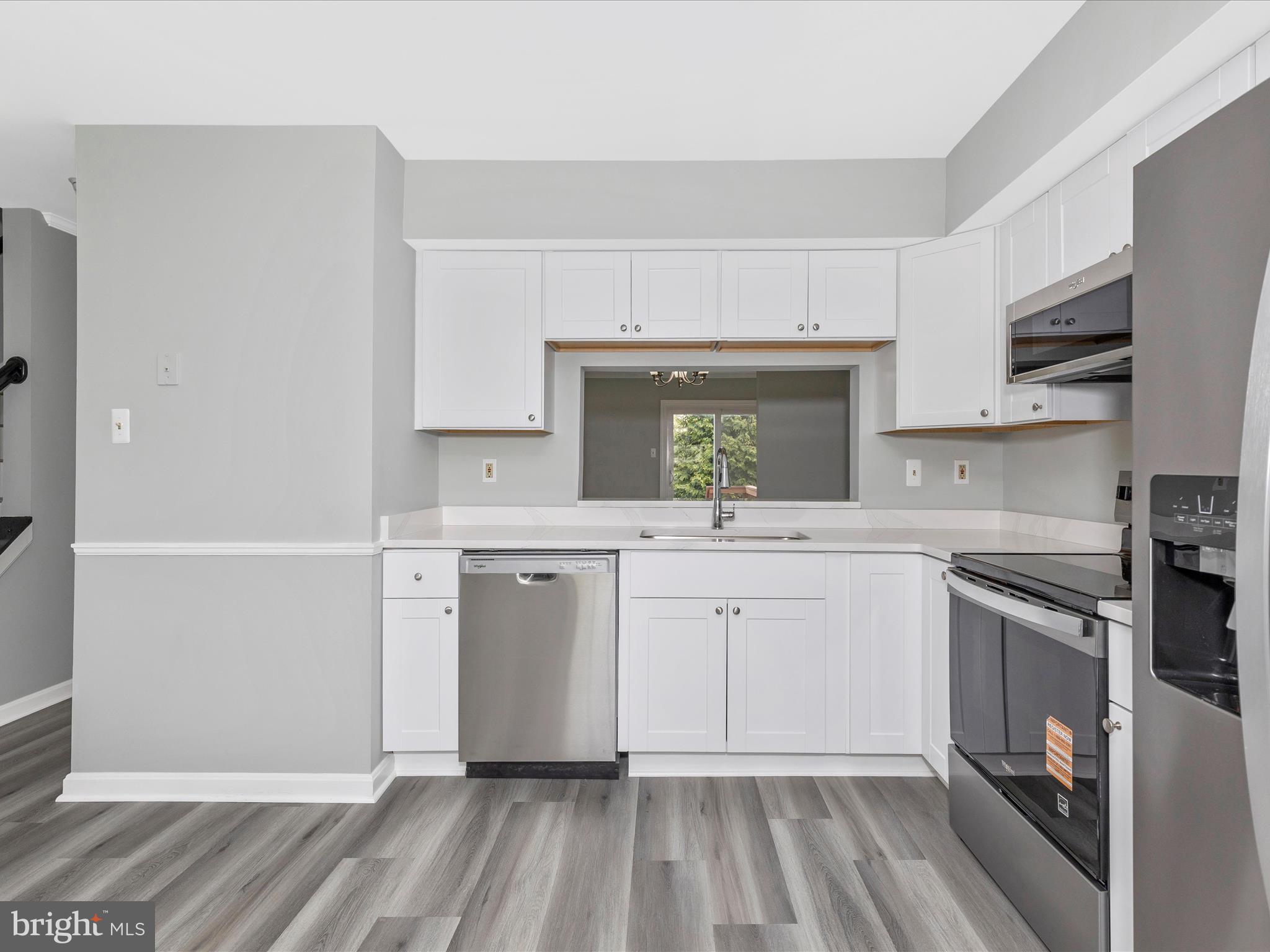 ROBIN MEADOWS - Residential