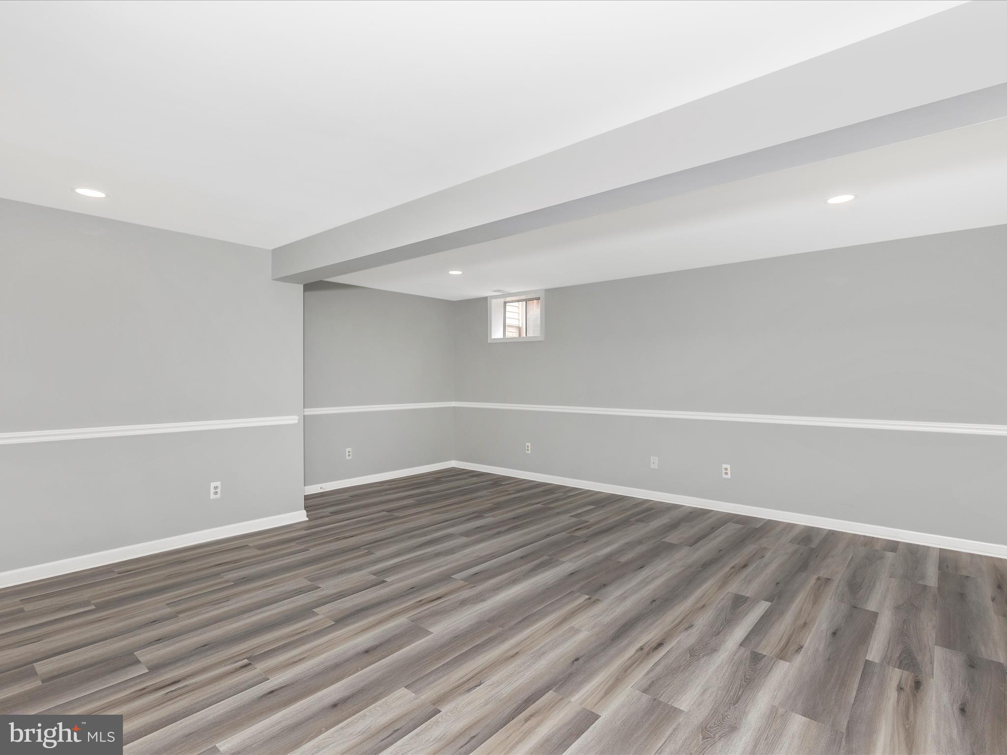 ROBIN MEADOWS - Residential