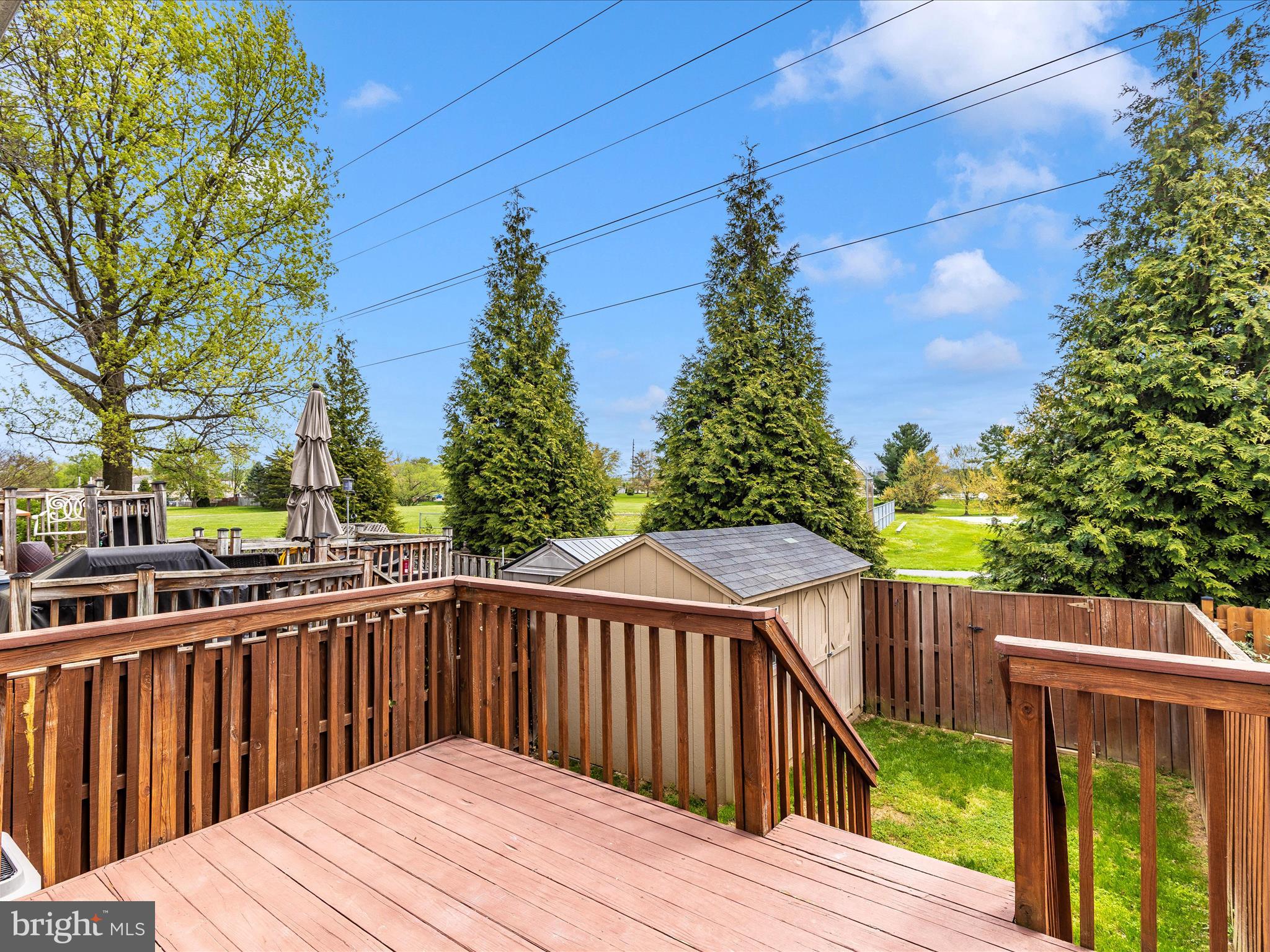 ROBIN MEADOWS - Residential