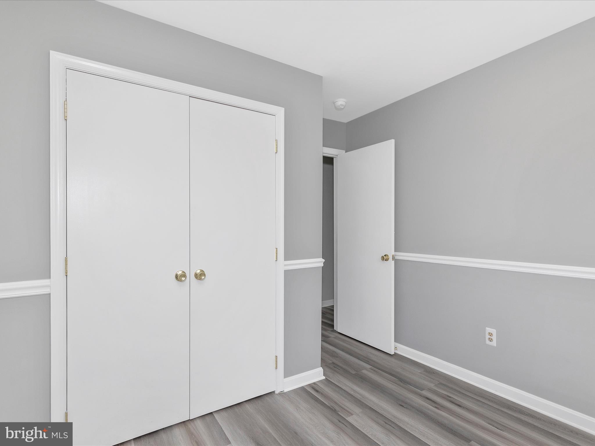 ROBIN MEADOWS - Residential