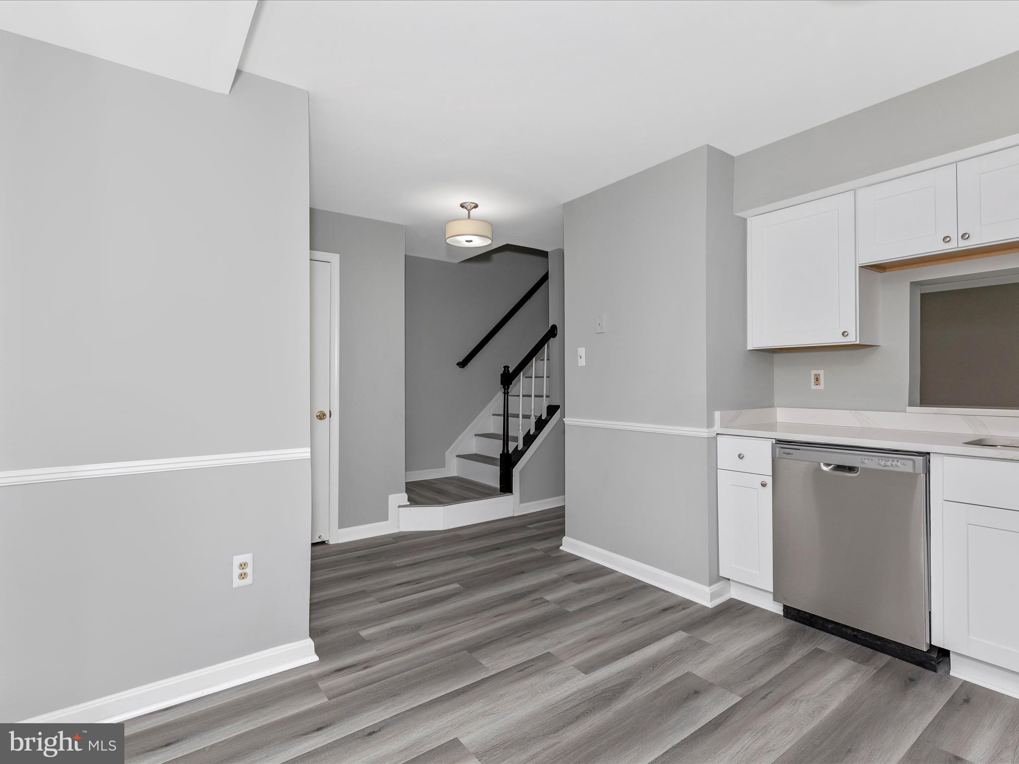 ROBIN MEADOWS - Residential