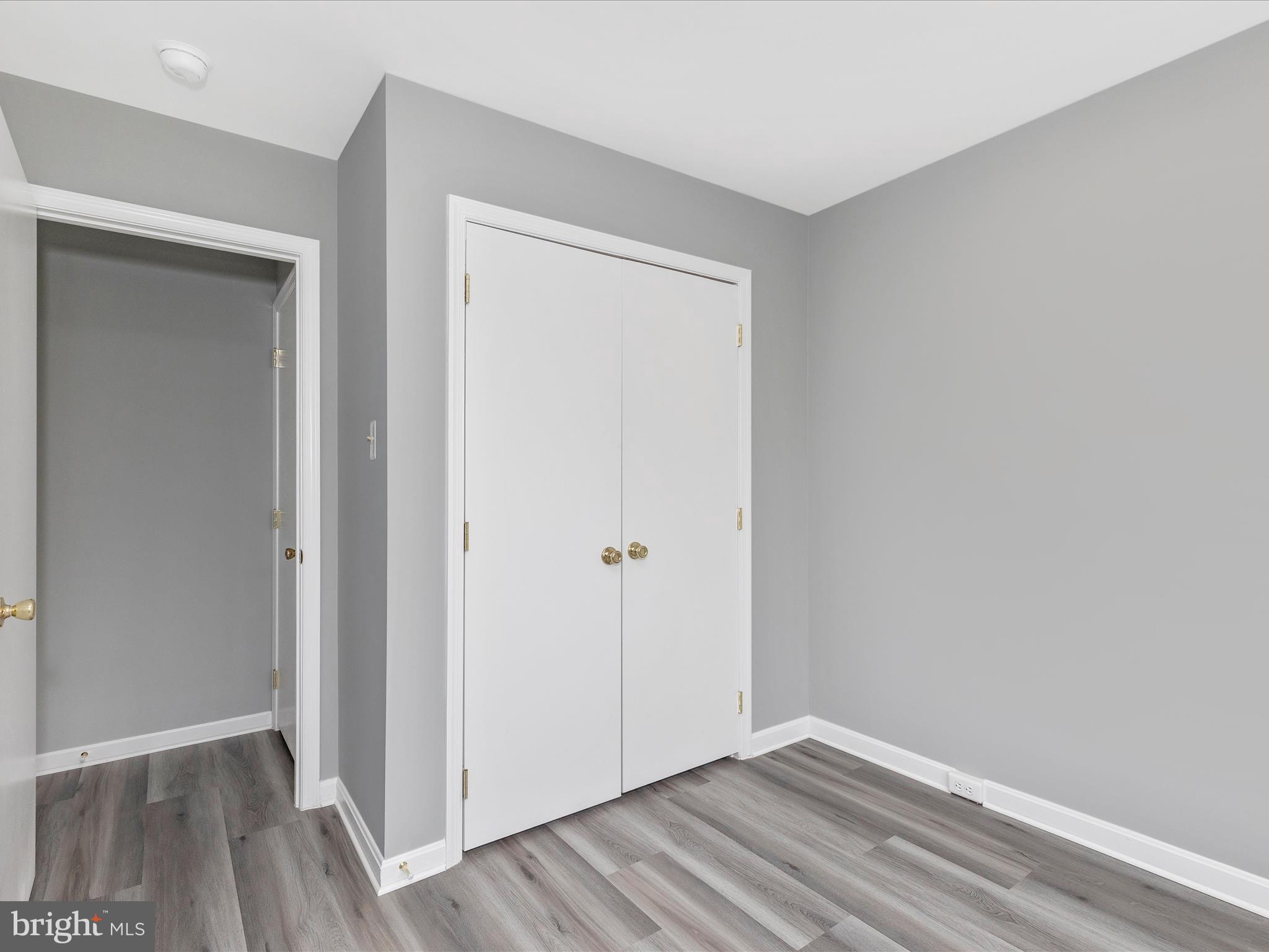 ROBIN MEADOWS - Residential