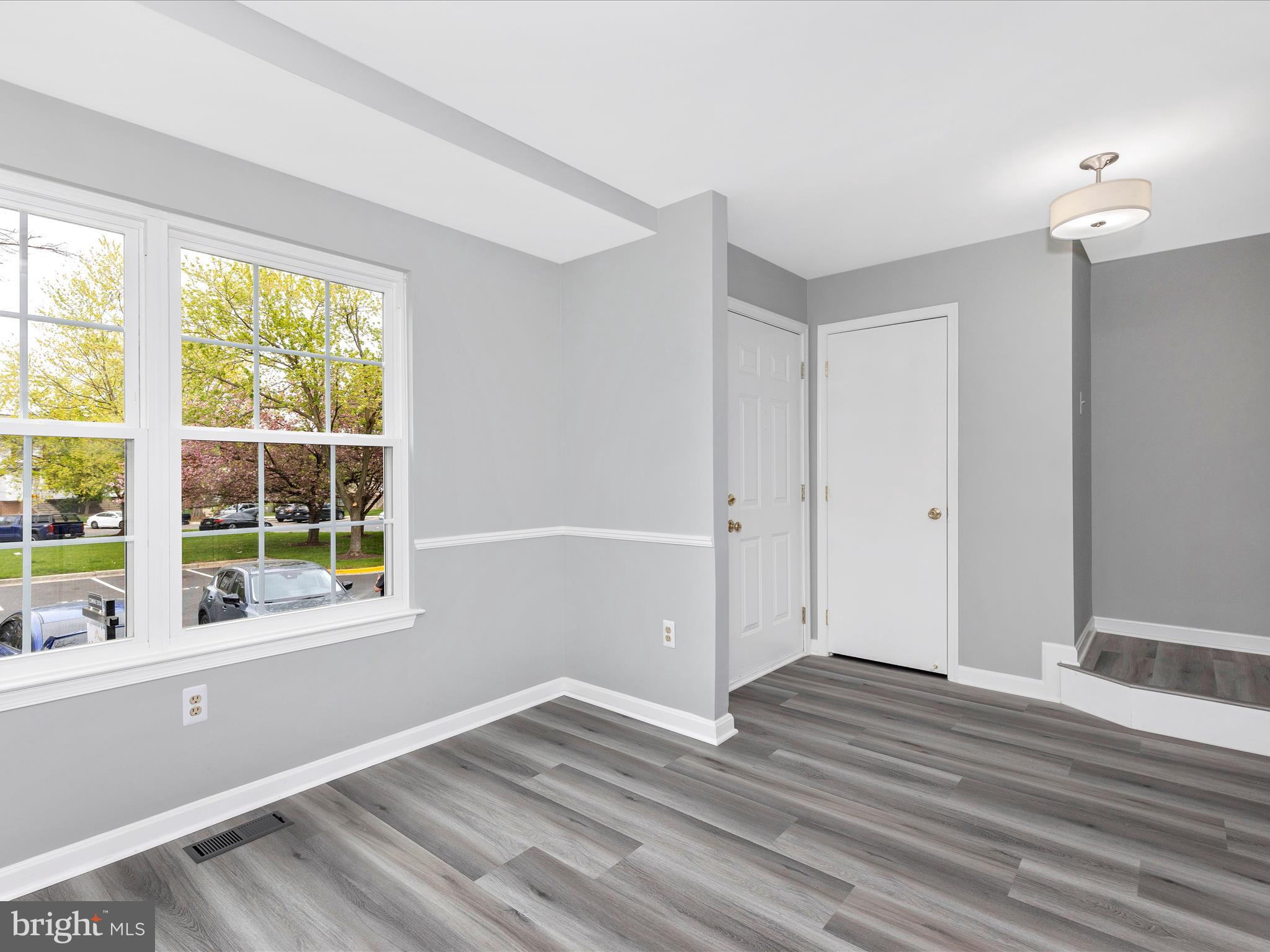 ROBIN MEADOWS - Residential