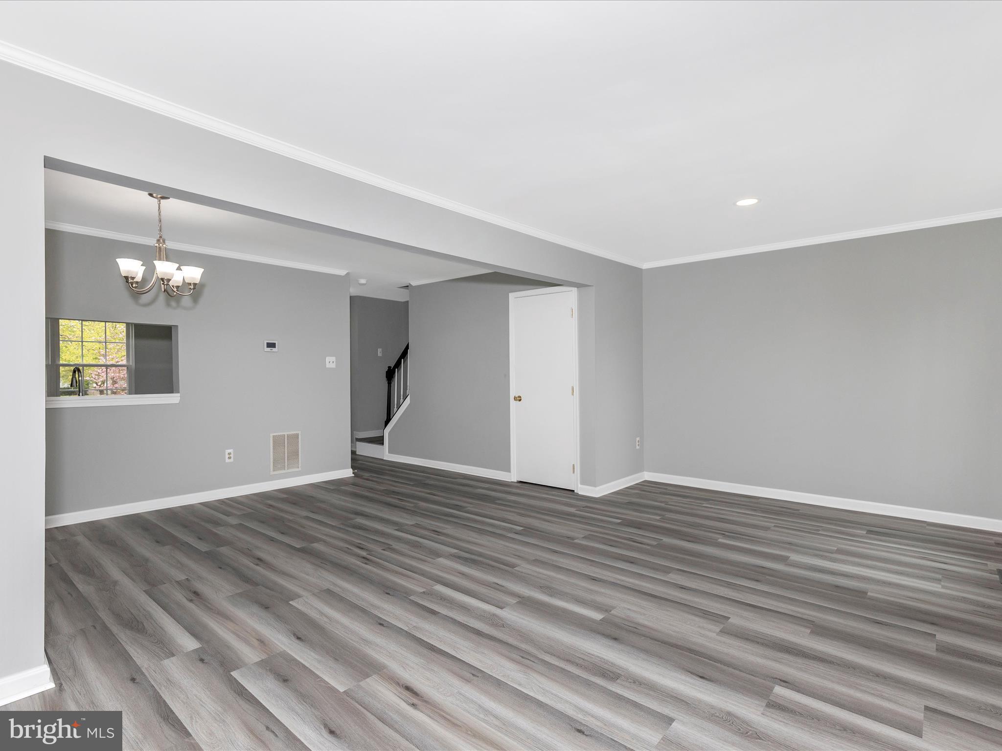 ROBIN MEADOWS - Residential