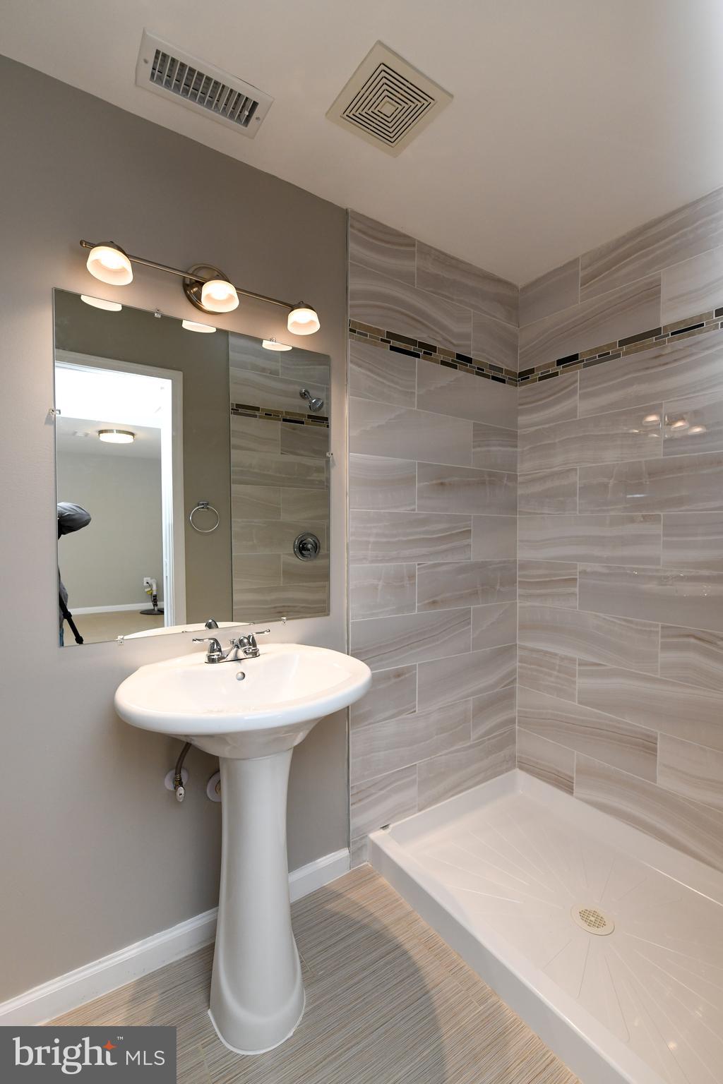 GEORGETOWN  VILLAGE - Residential