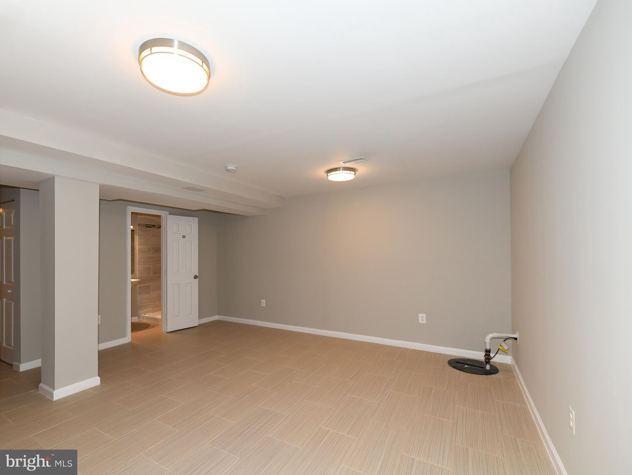 GEORGETOWN  VILLAGE - Residential