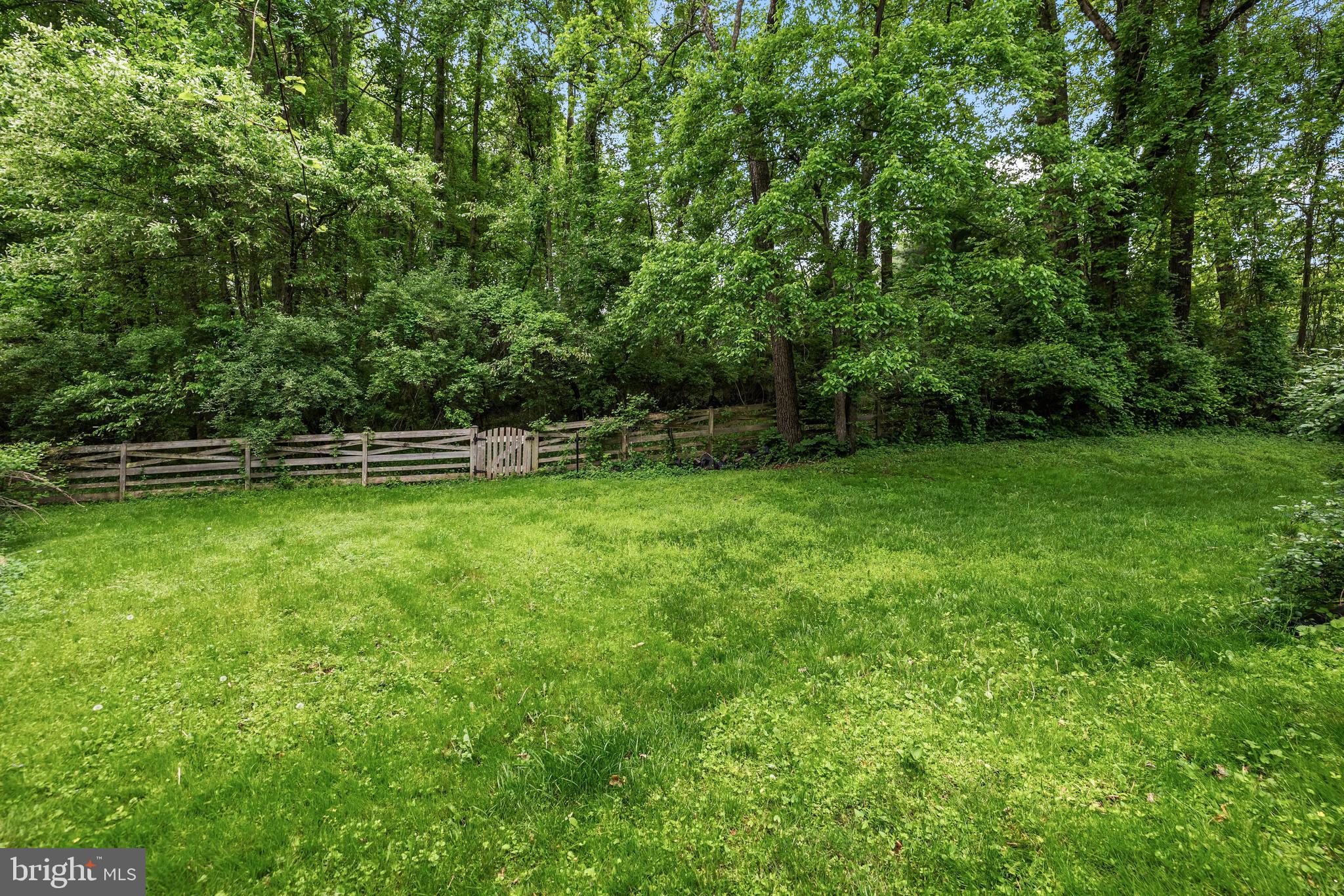 MCKENZIE MEADOWS - Residential