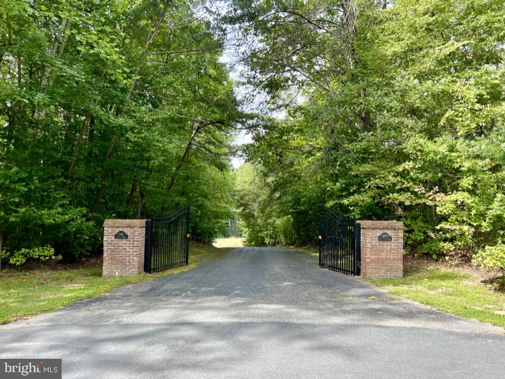 WOODWIND ESTATES - Residential