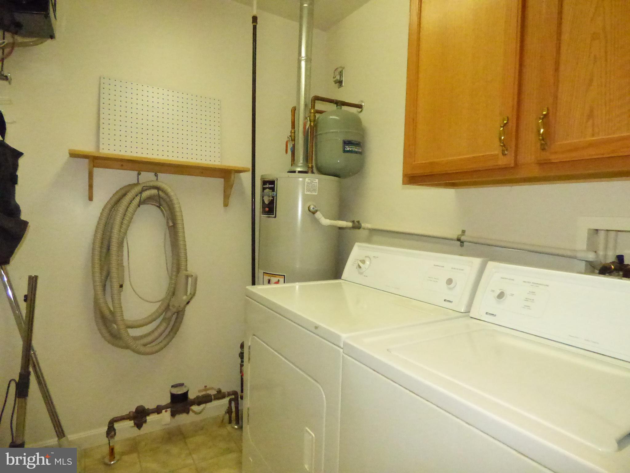 LONGSTOWN VILLAGE - Residential