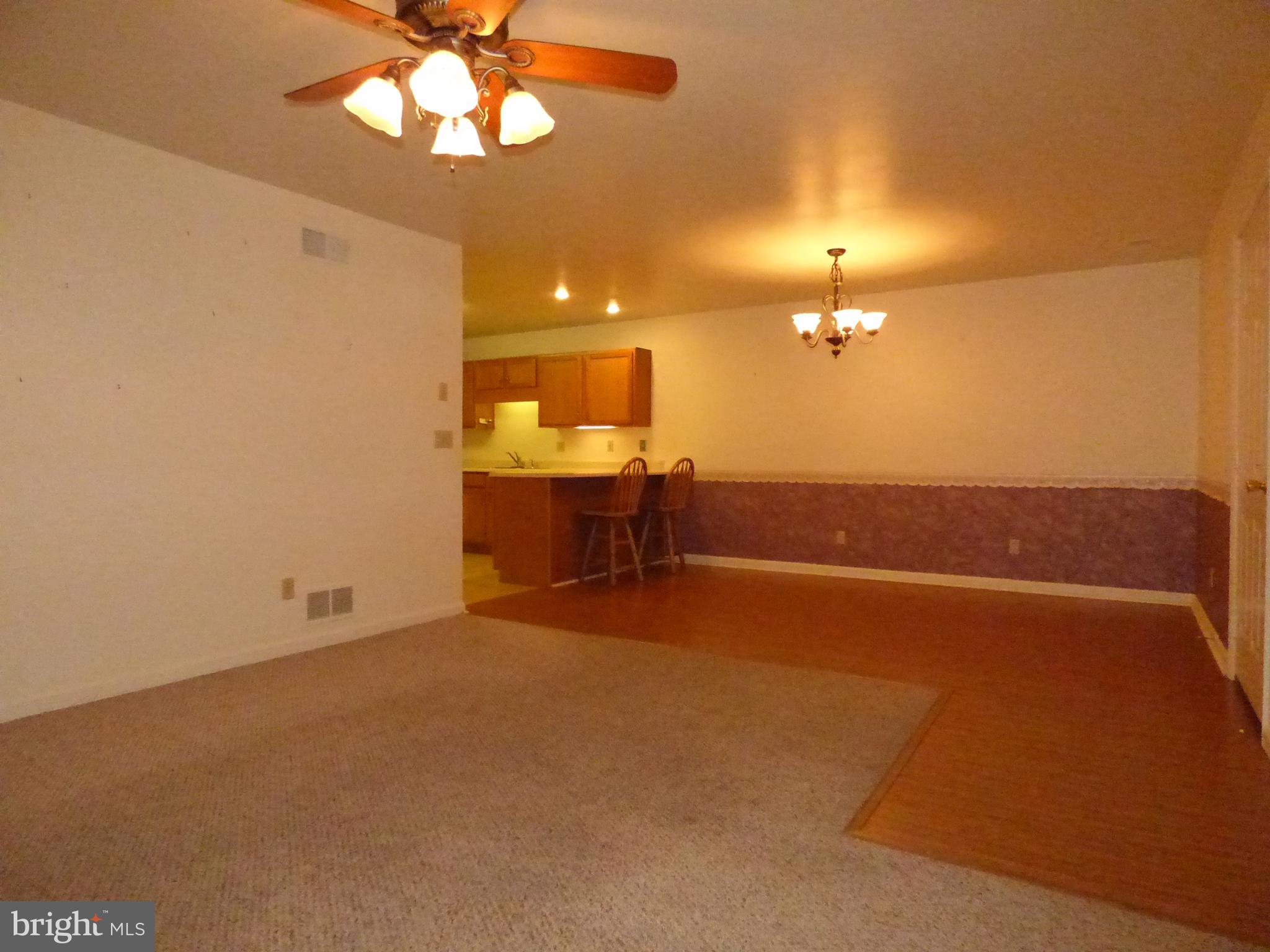 LONGSTOWN VILLAGE - Residential