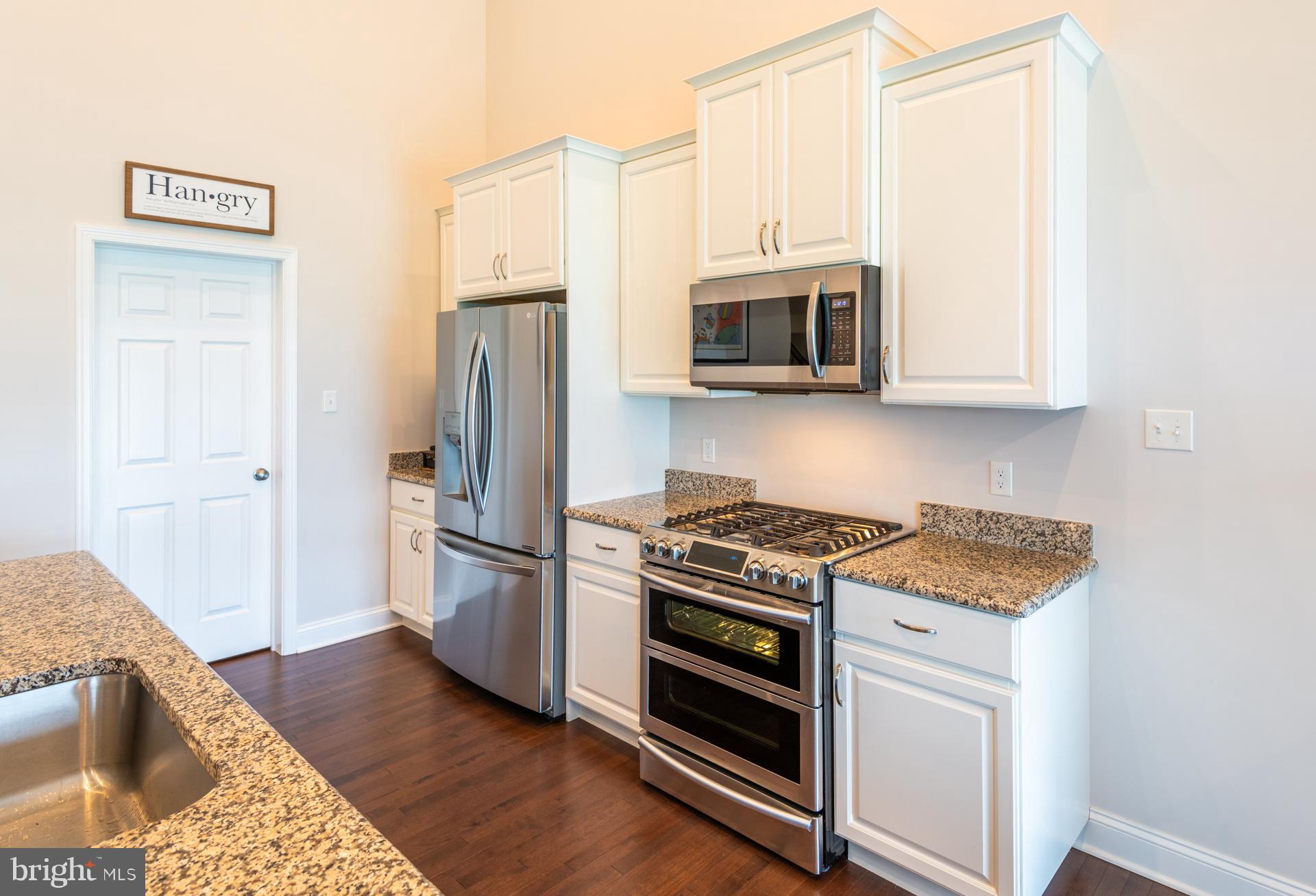KINGSTON VILLAGE - Residential