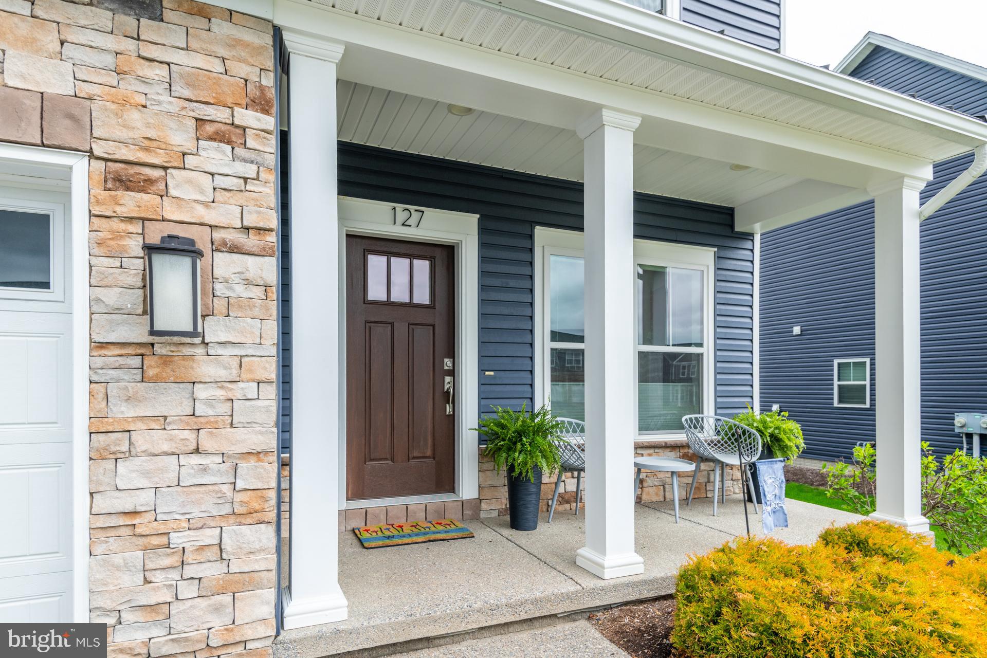 KINGSTON VILLAGE - Residential