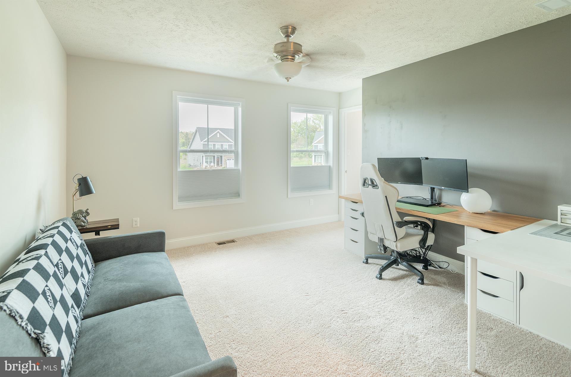 KINGSTON VILLAGE - Residential