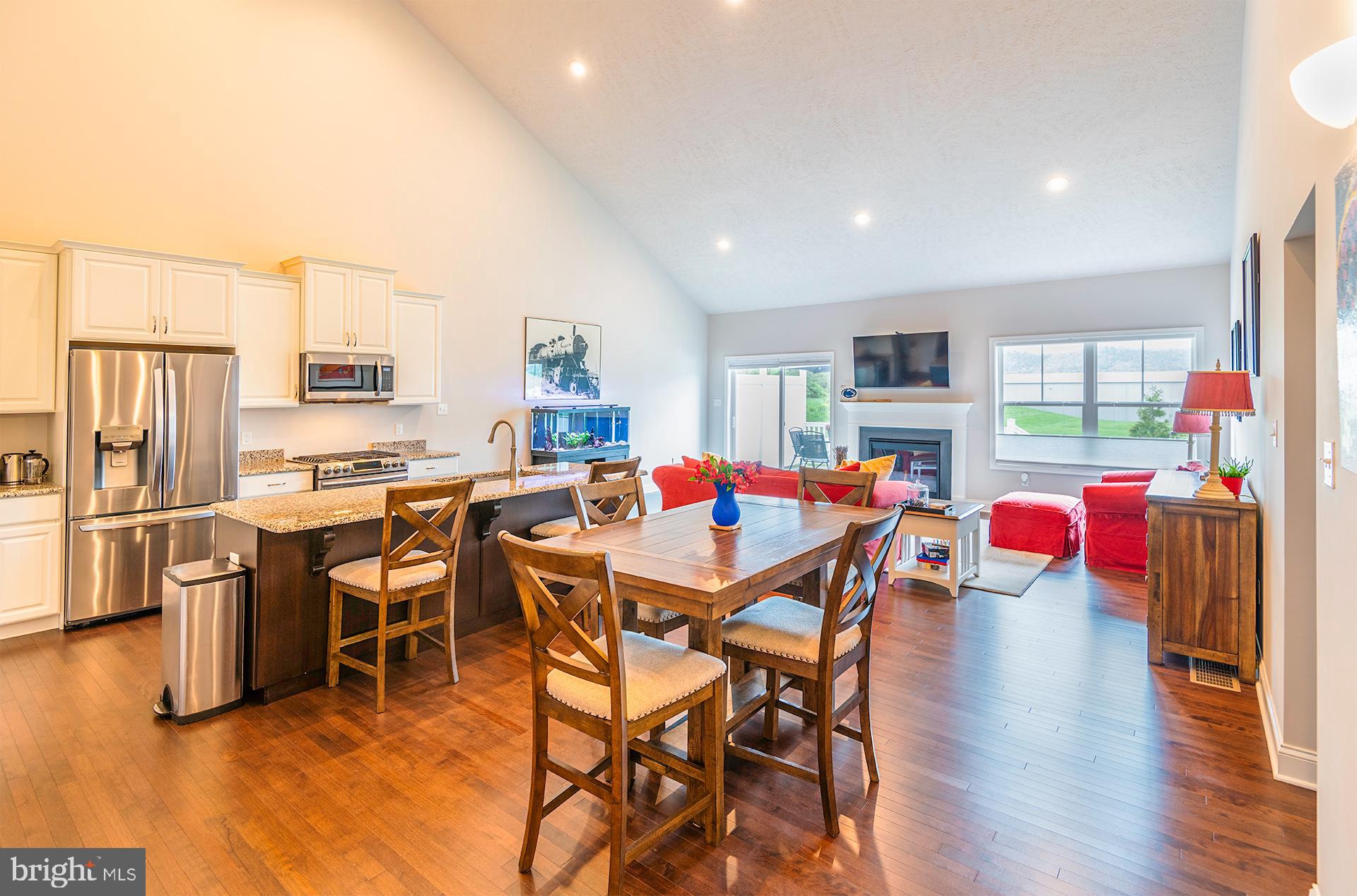 KINGSTON VILLAGE - Residential