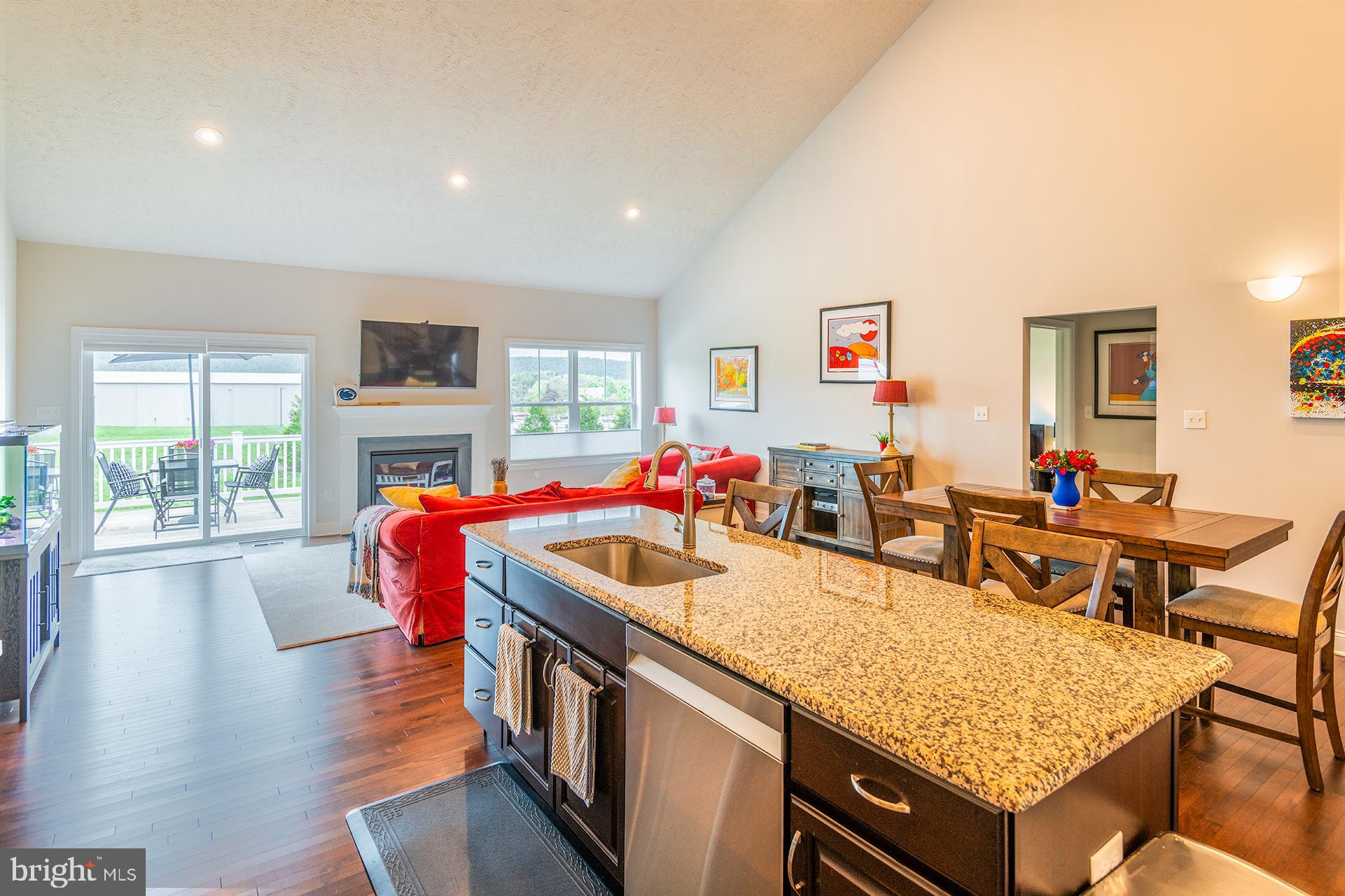 KINGSTON VILLAGE - Residential