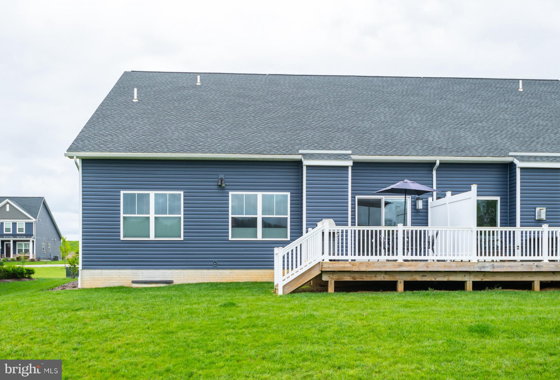 KINGSTON VILLAGE - Residential