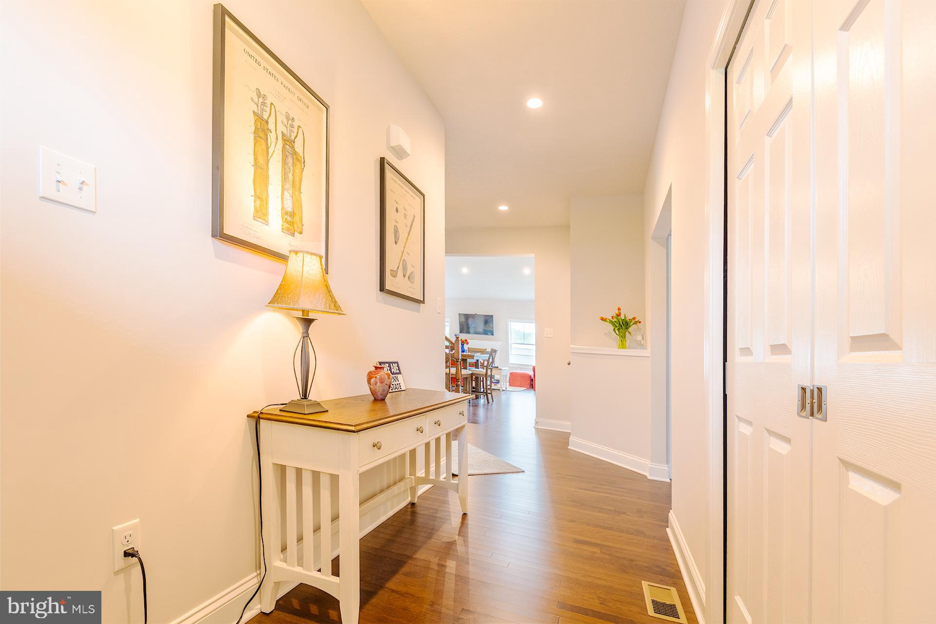 KINGSTON VILLAGE - Residential