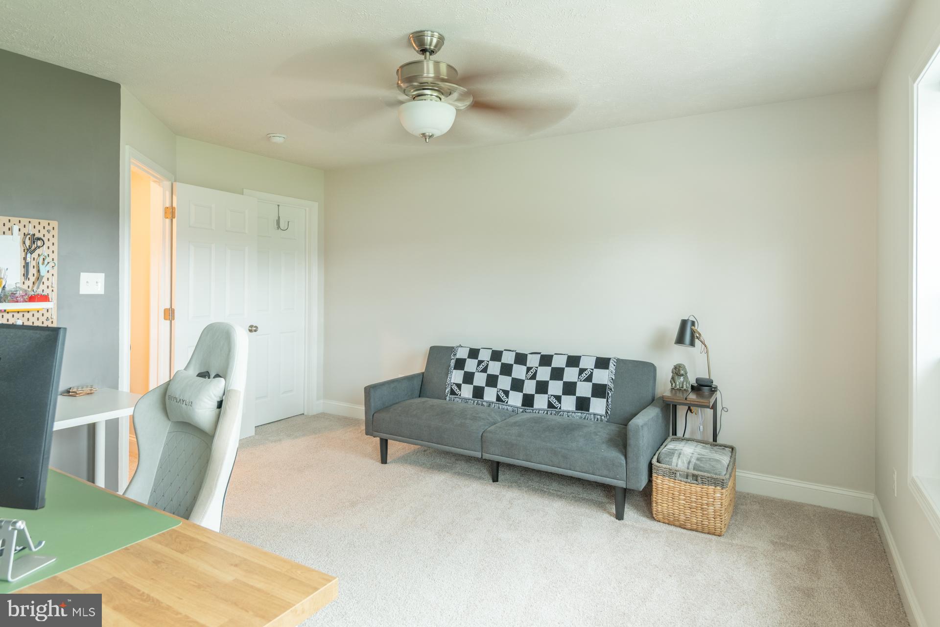 KINGSTON VILLAGE - Residential