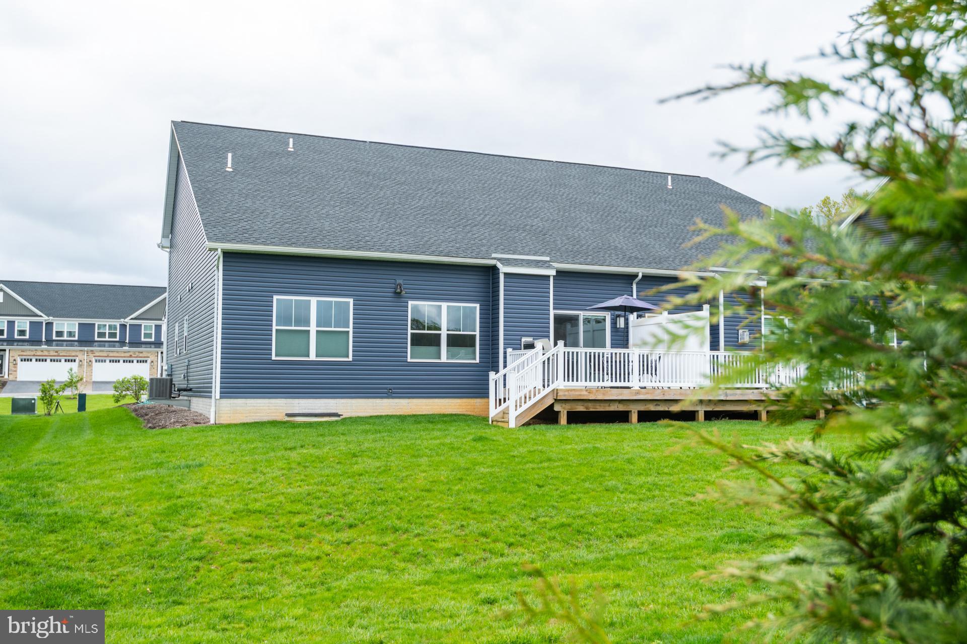KINGSTON VILLAGE - Residential