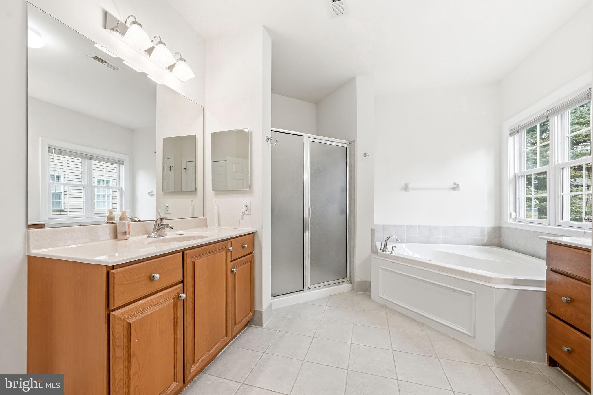 FOX RUN PRESERVE - Residential