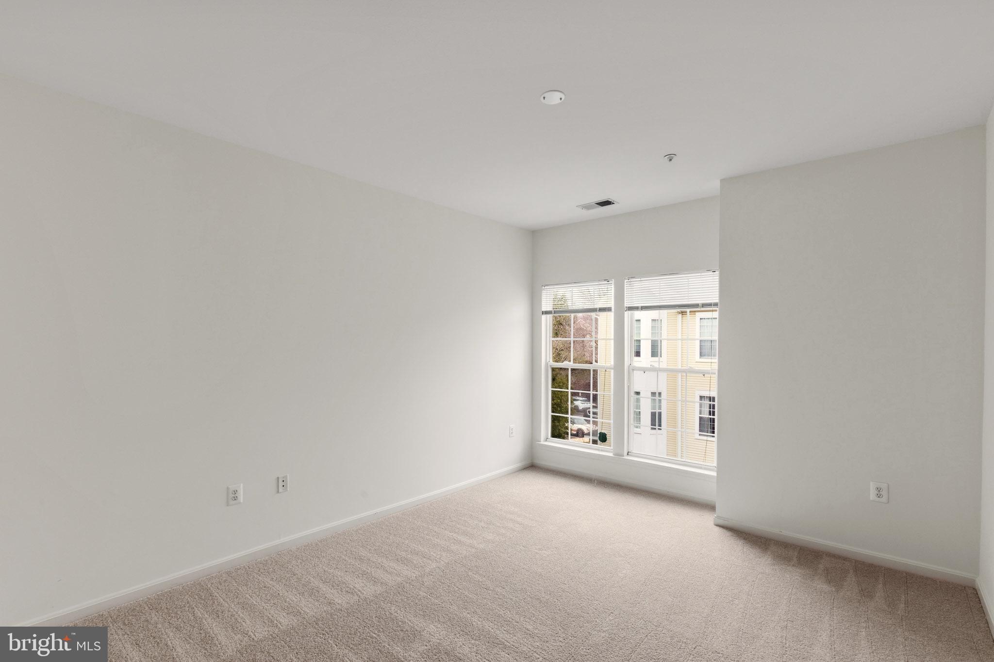 RANDOM HILLS - Residential