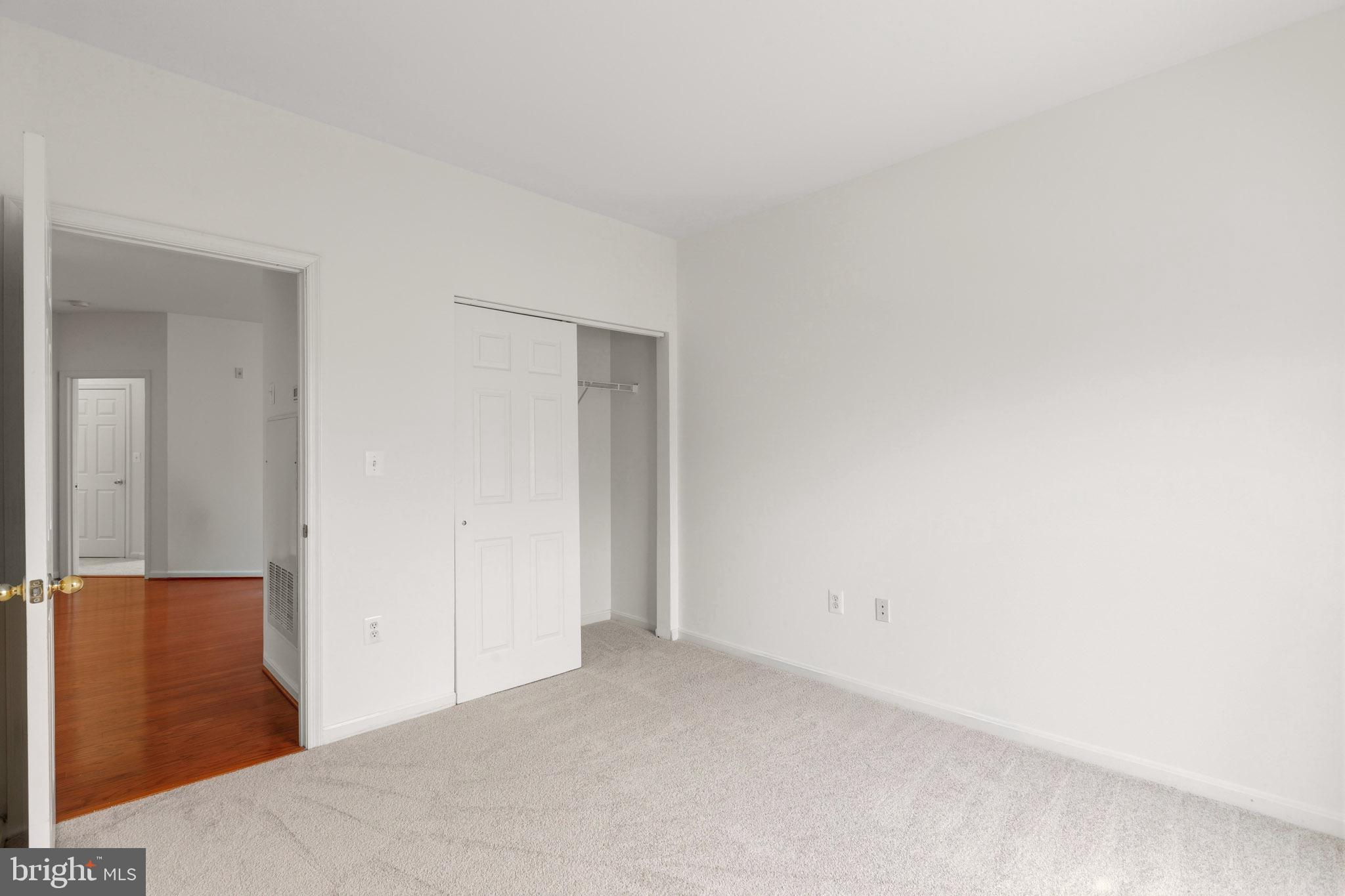 RANDOM HILLS - Residential