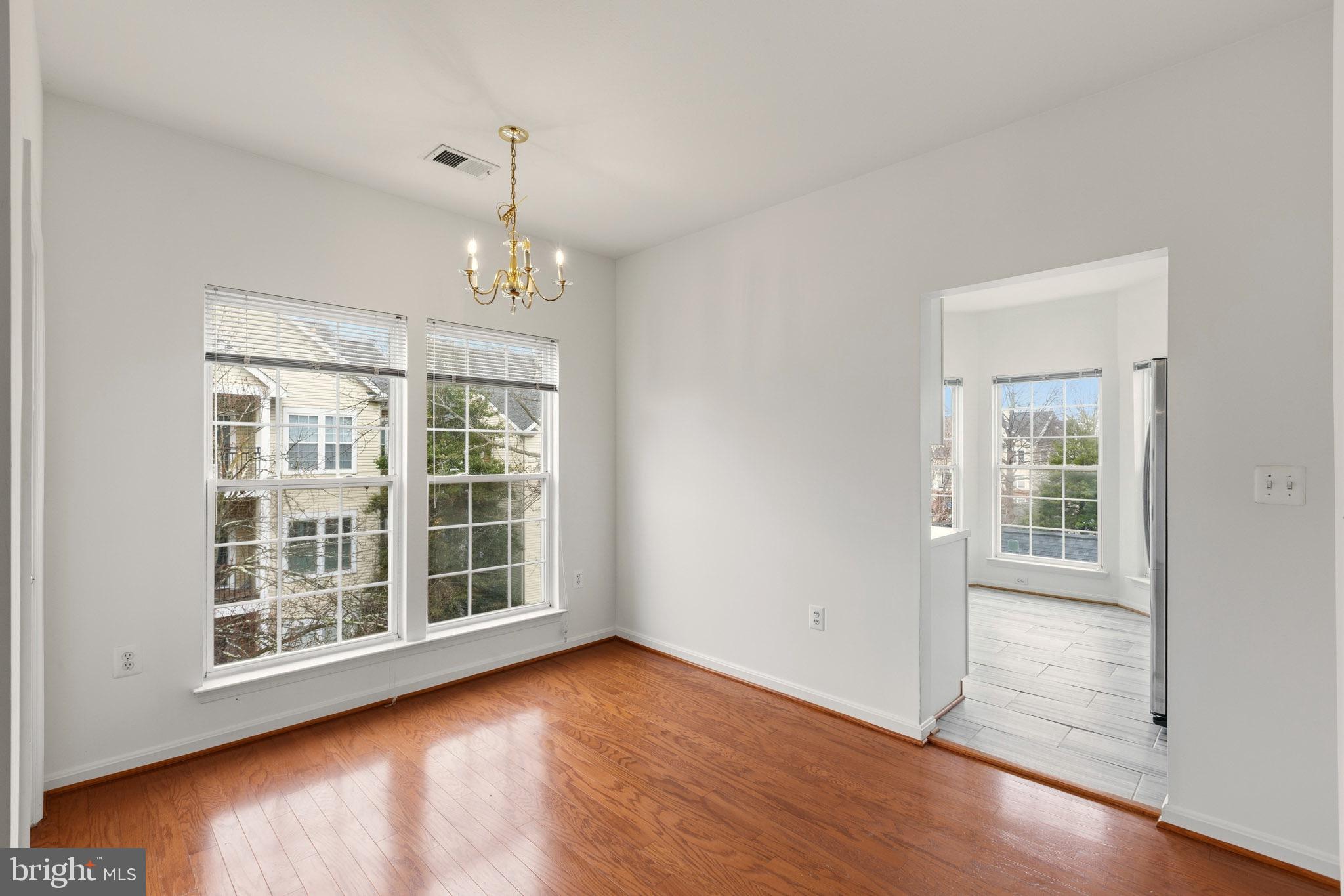 RANDOM HILLS - Residential