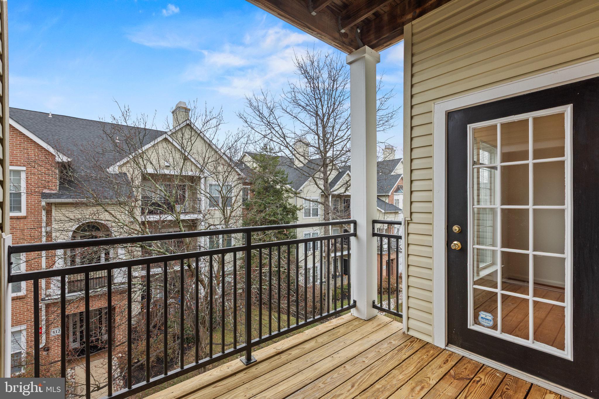 RANDOM HILLS - Residential