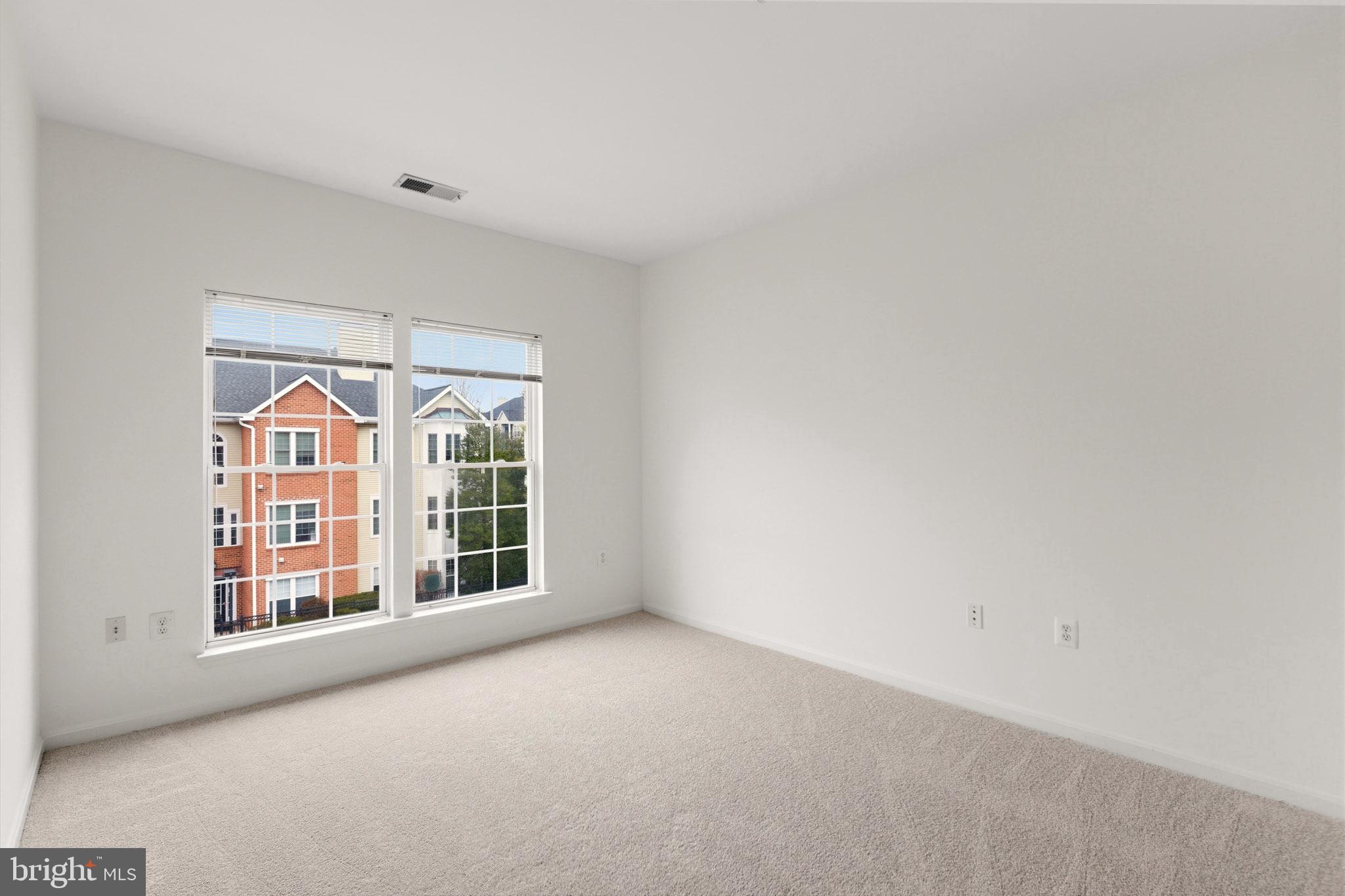 RANDOM HILLS - Residential