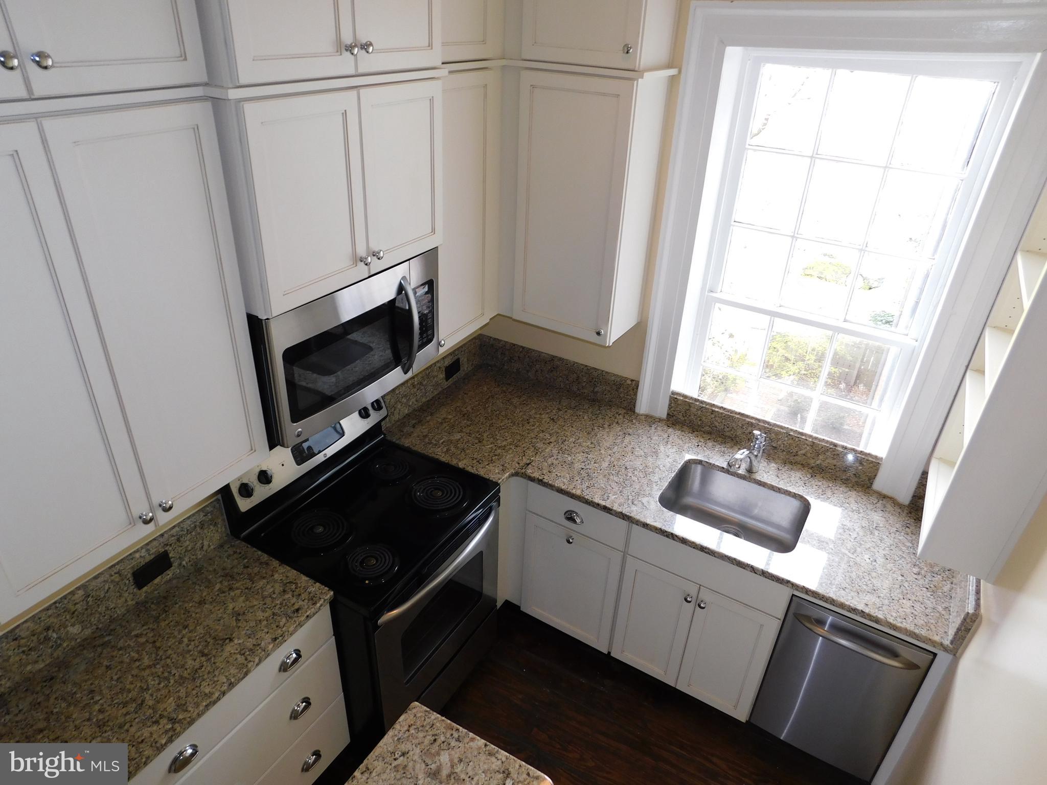 DOWNTOWN FREDERICKSBURG - Residential Lease