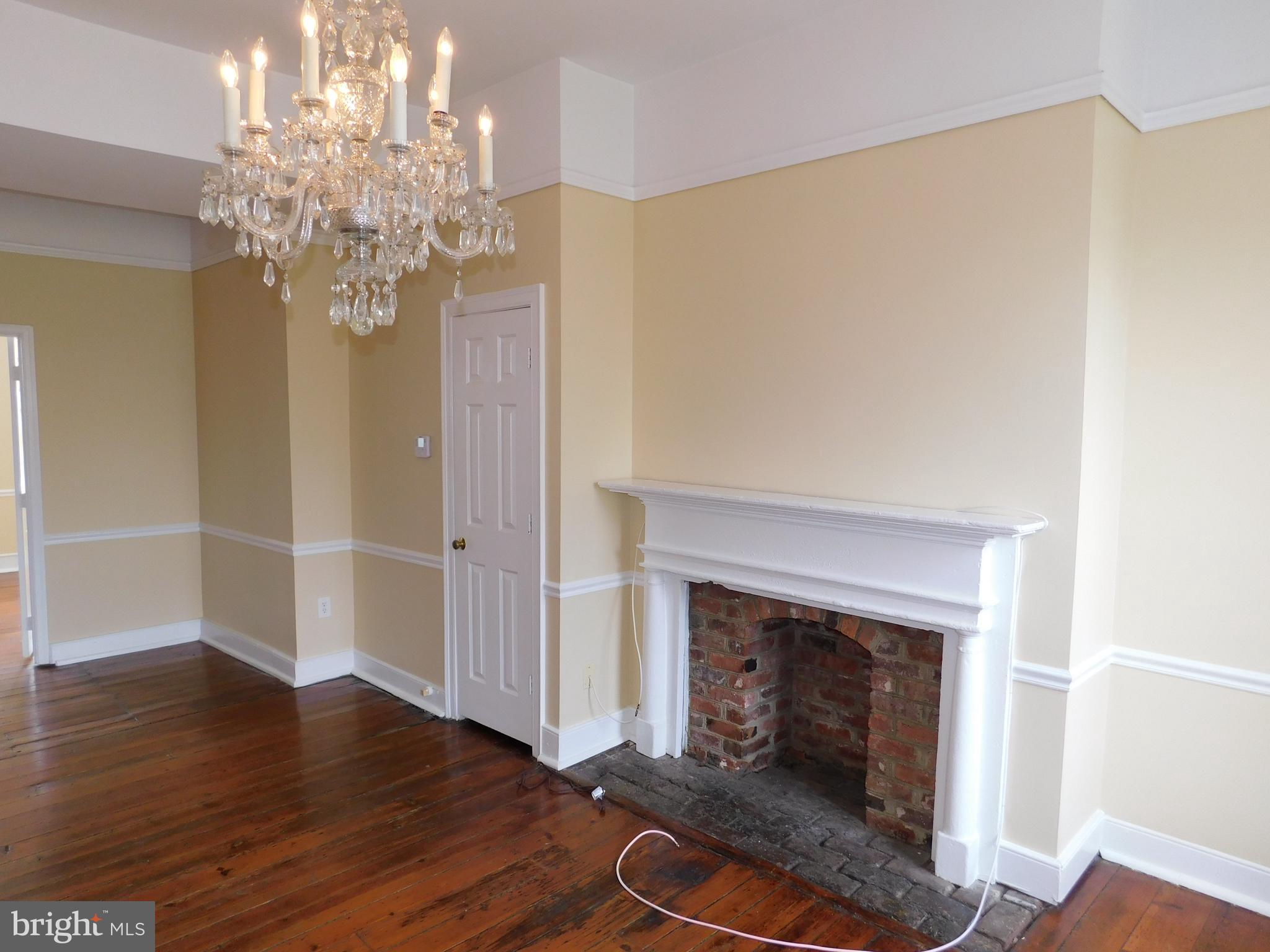 DOWNTOWN FREDERICKSBURG - Residential Lease