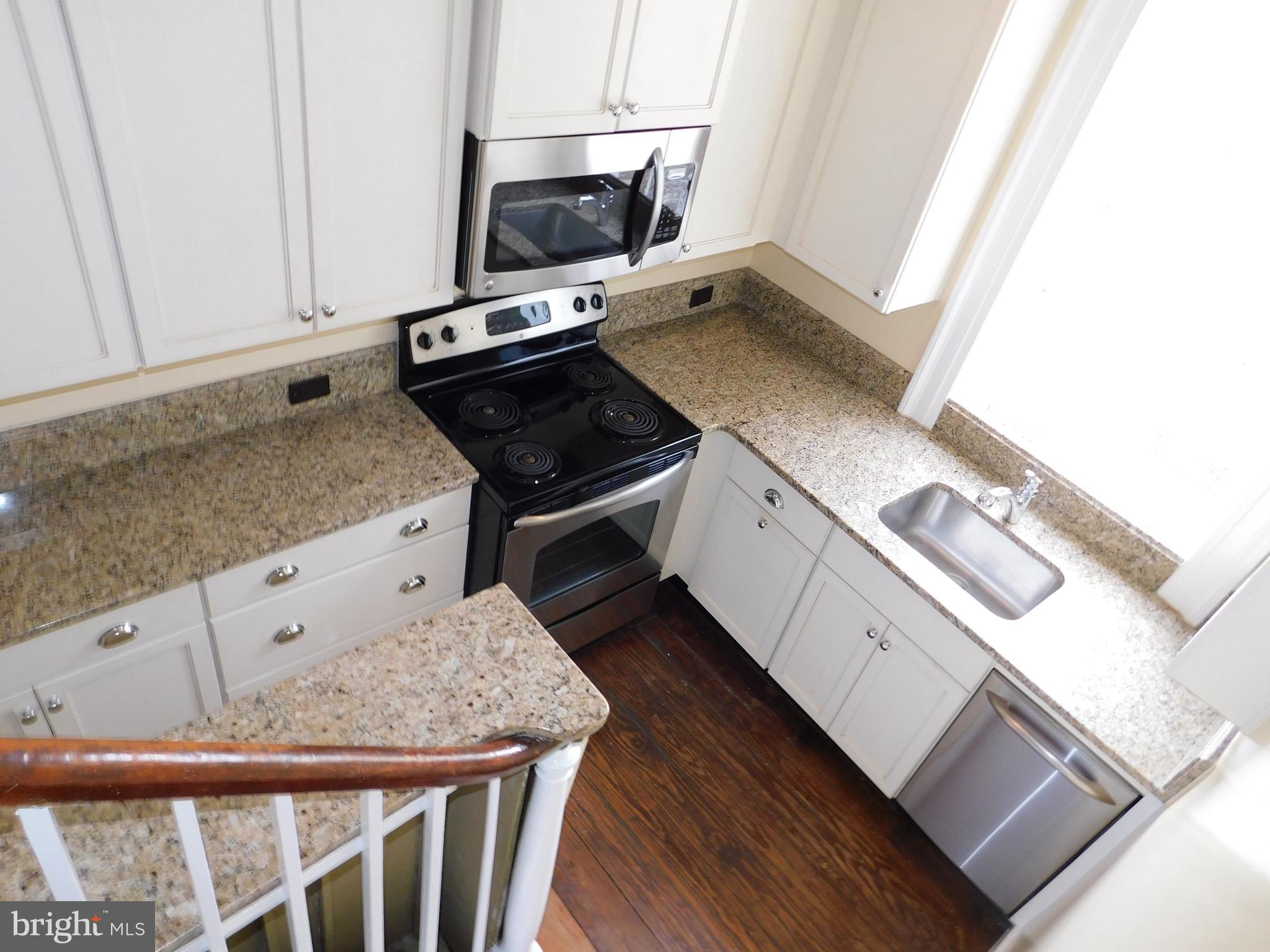 DOWNTOWN FREDERICKSBURG - Residential Lease