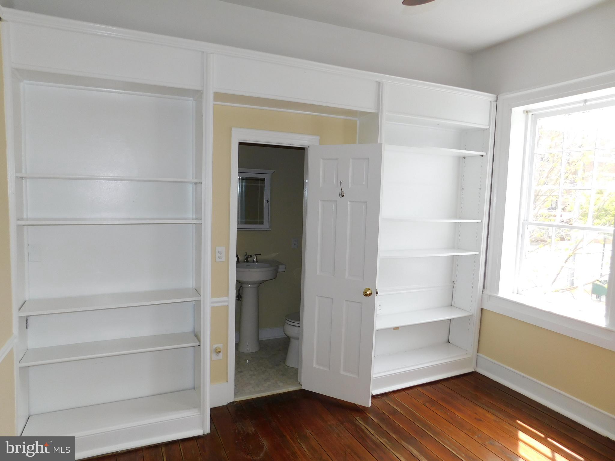 DOWNTOWN FREDERICKSBURG - Residential Lease