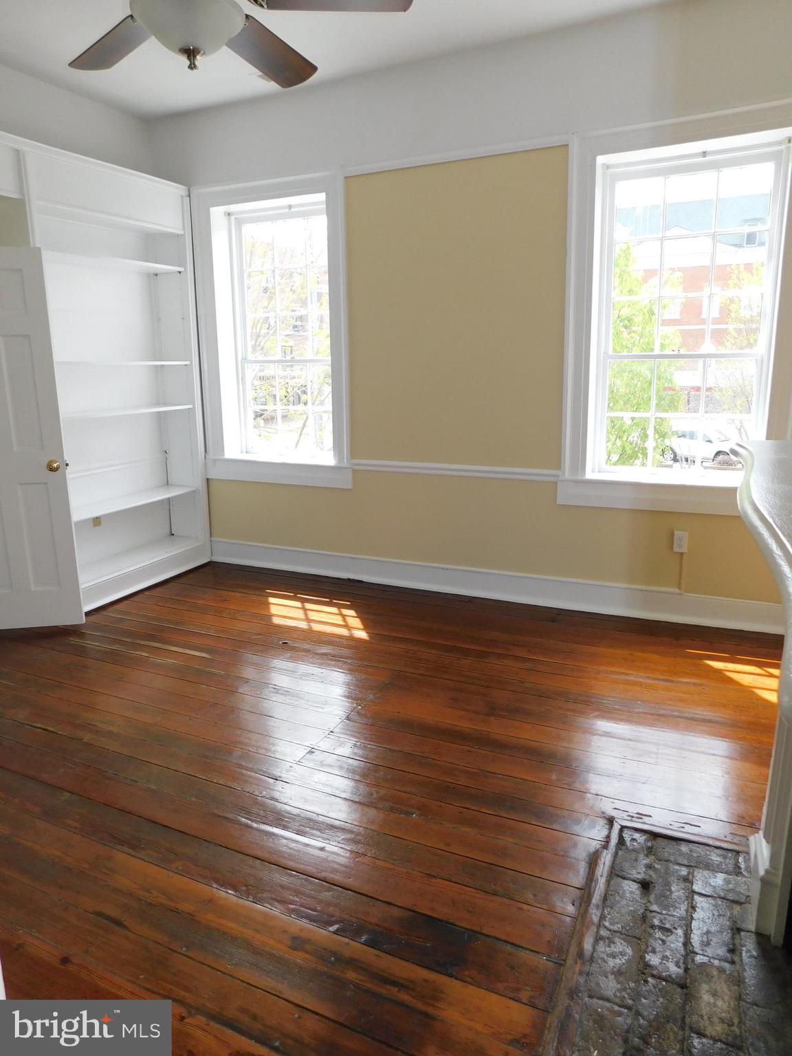 DOWNTOWN FREDERICKSBURG - Residential Lease