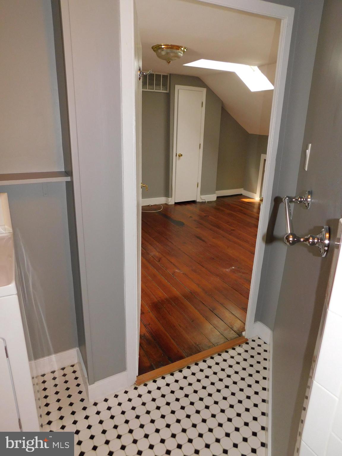 DOWNTOWN FREDERICKSBURG - Residential Lease