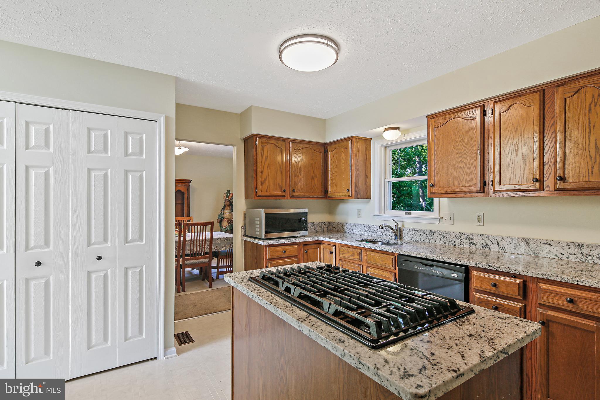 HAMPTON RIDGE - Residential