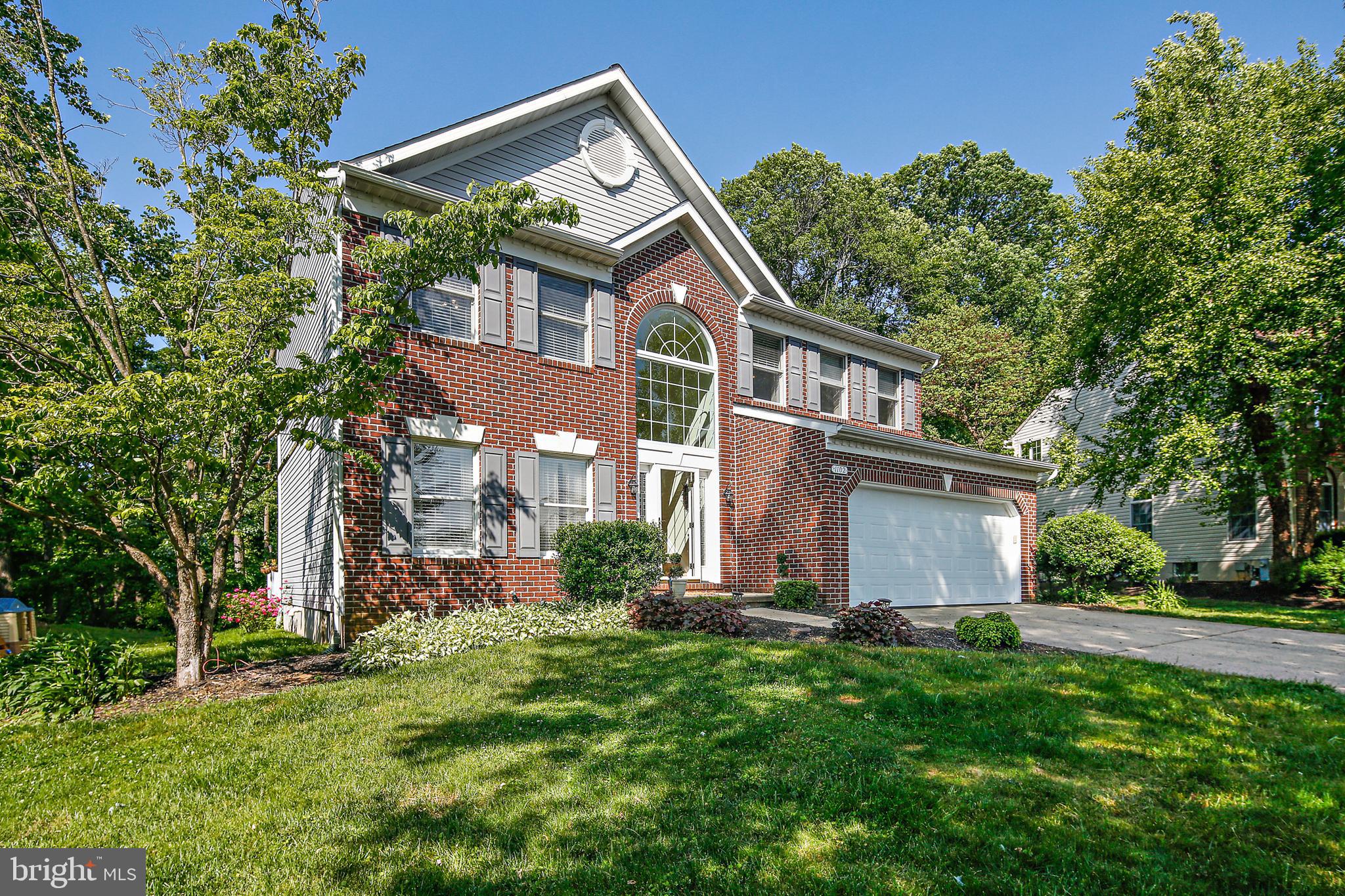 HAMPTON RIDGE - Residential