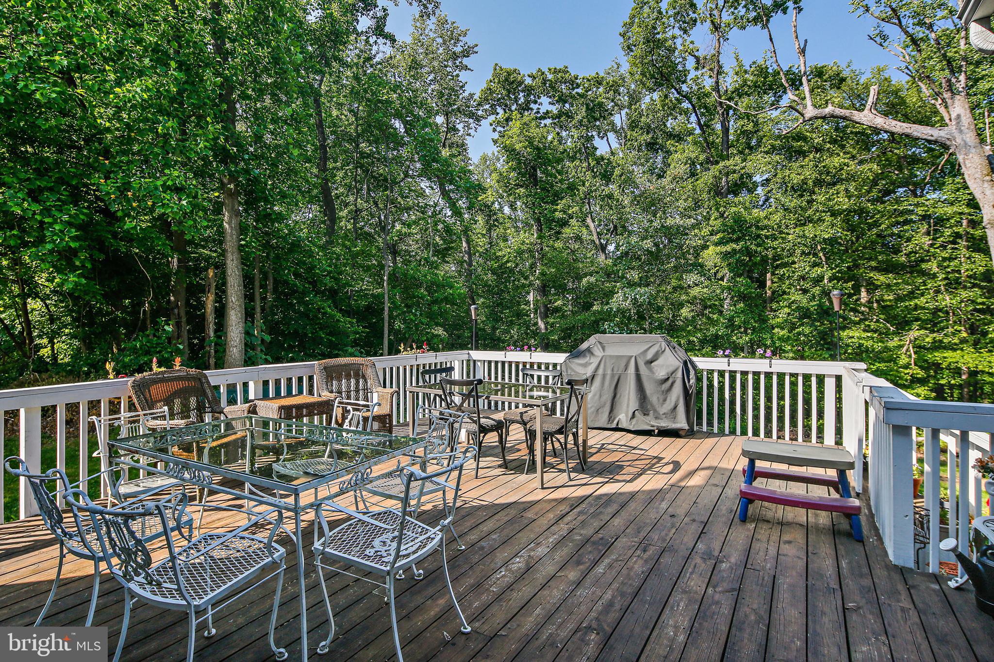 HAMPTON RIDGE - Residential