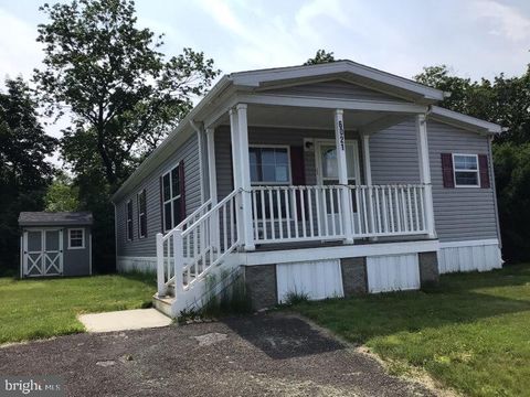 6021 FALMONT DRIVE MORRISVILLE PA 19067