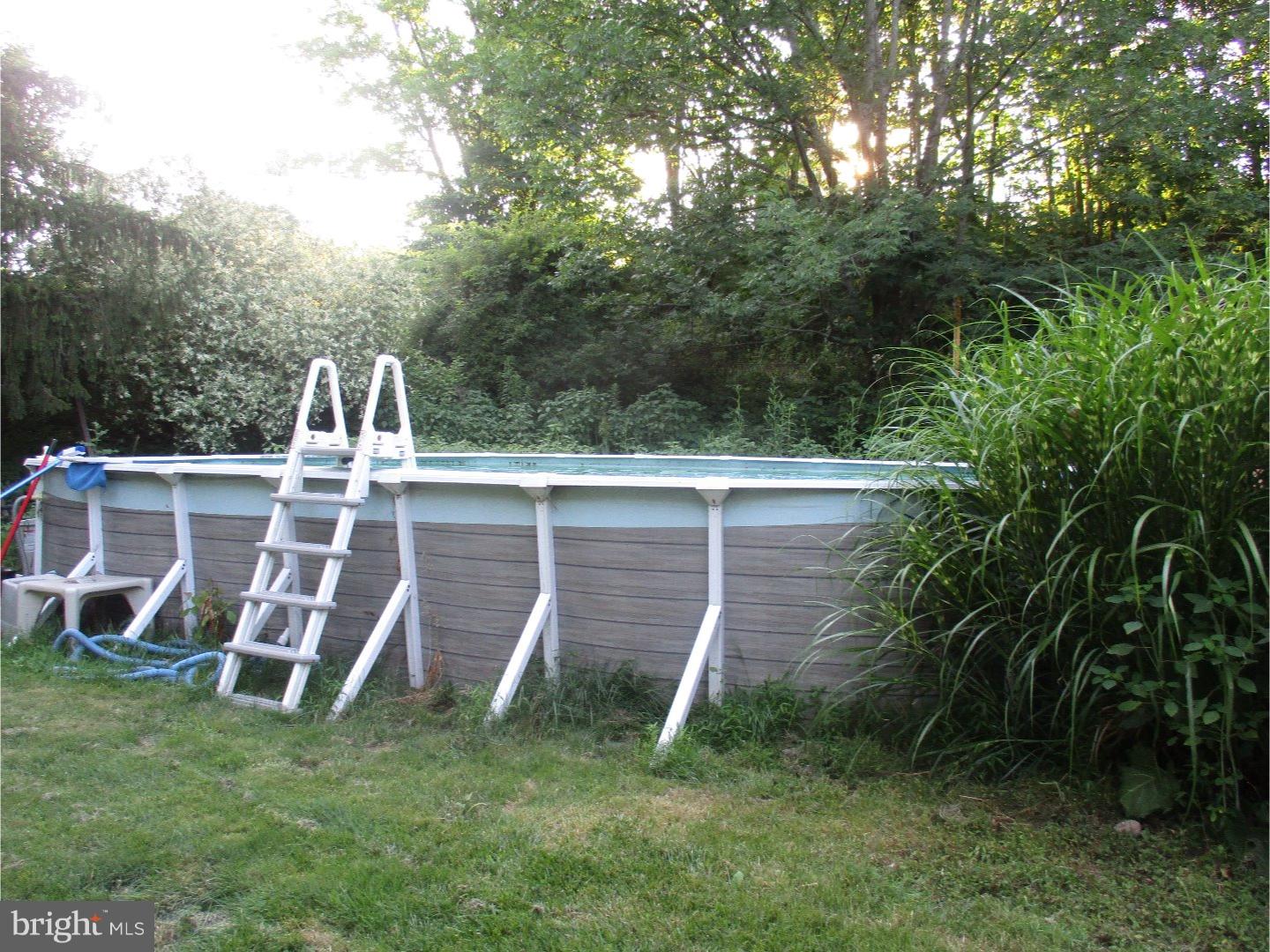 HAWK MOUNTAIN - Residential