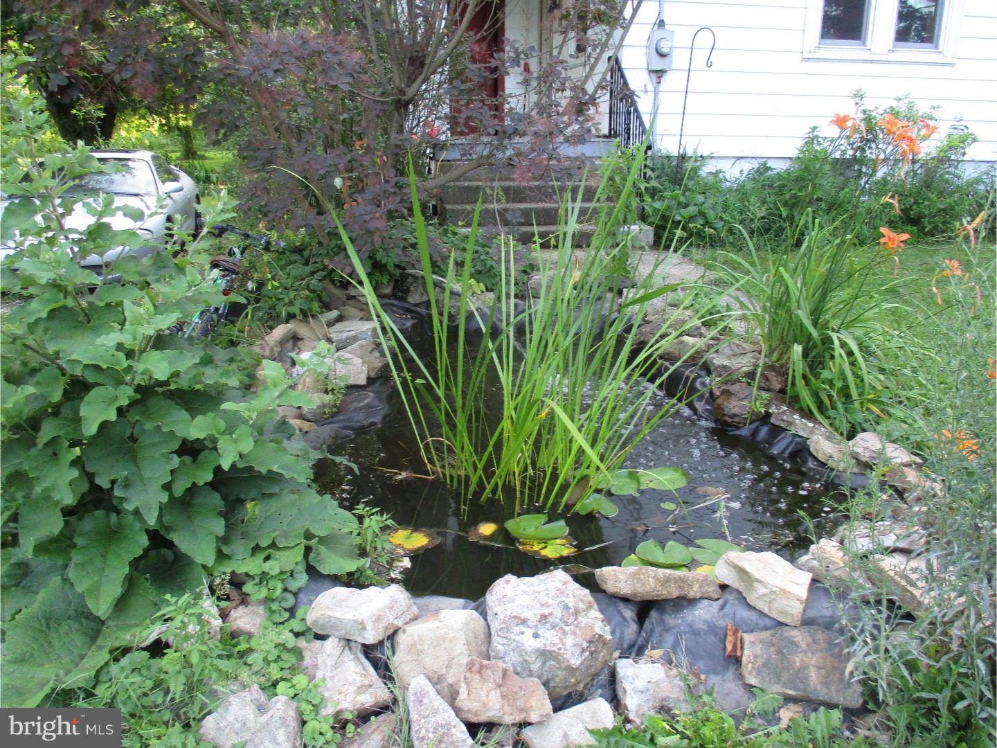 HAWK MOUNTAIN - Residential