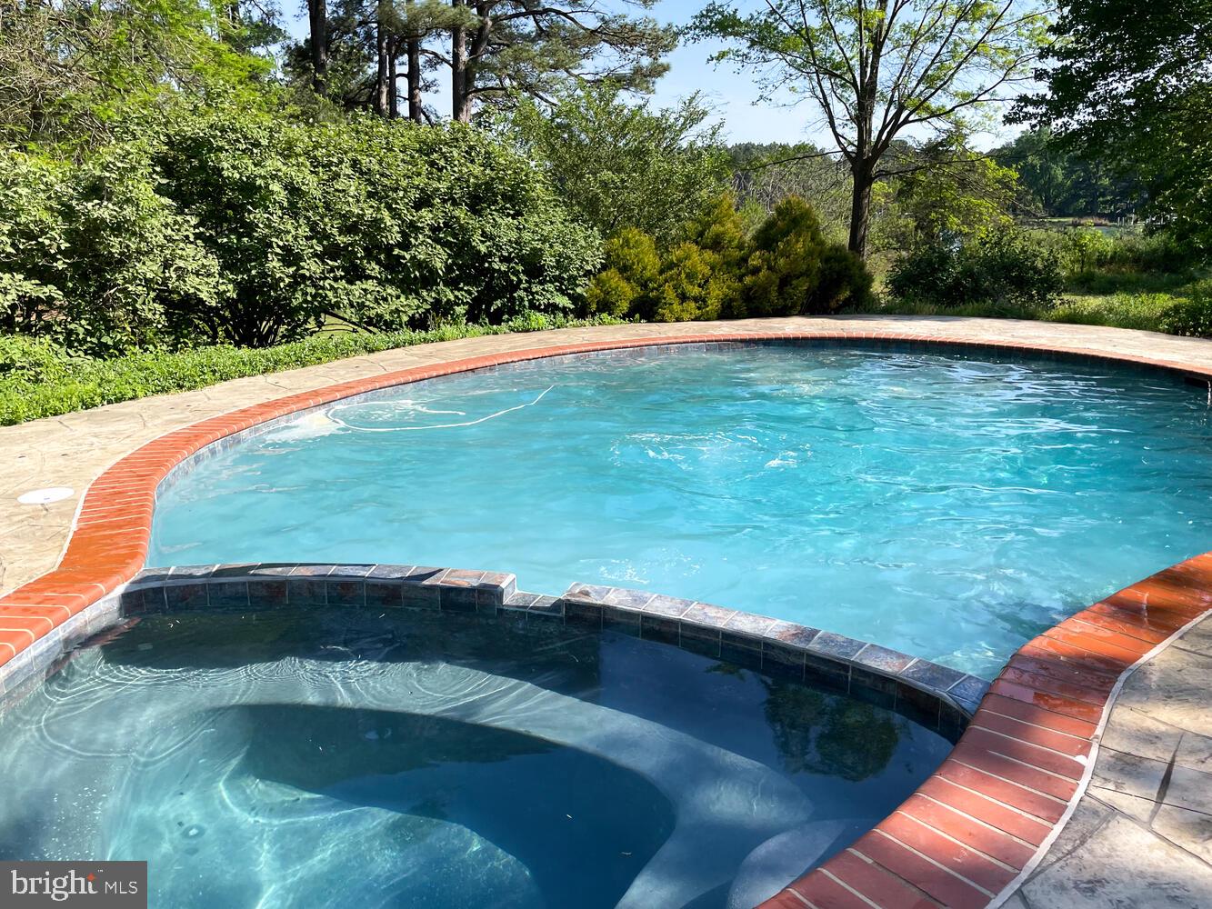 ROYAL OAK - Residential