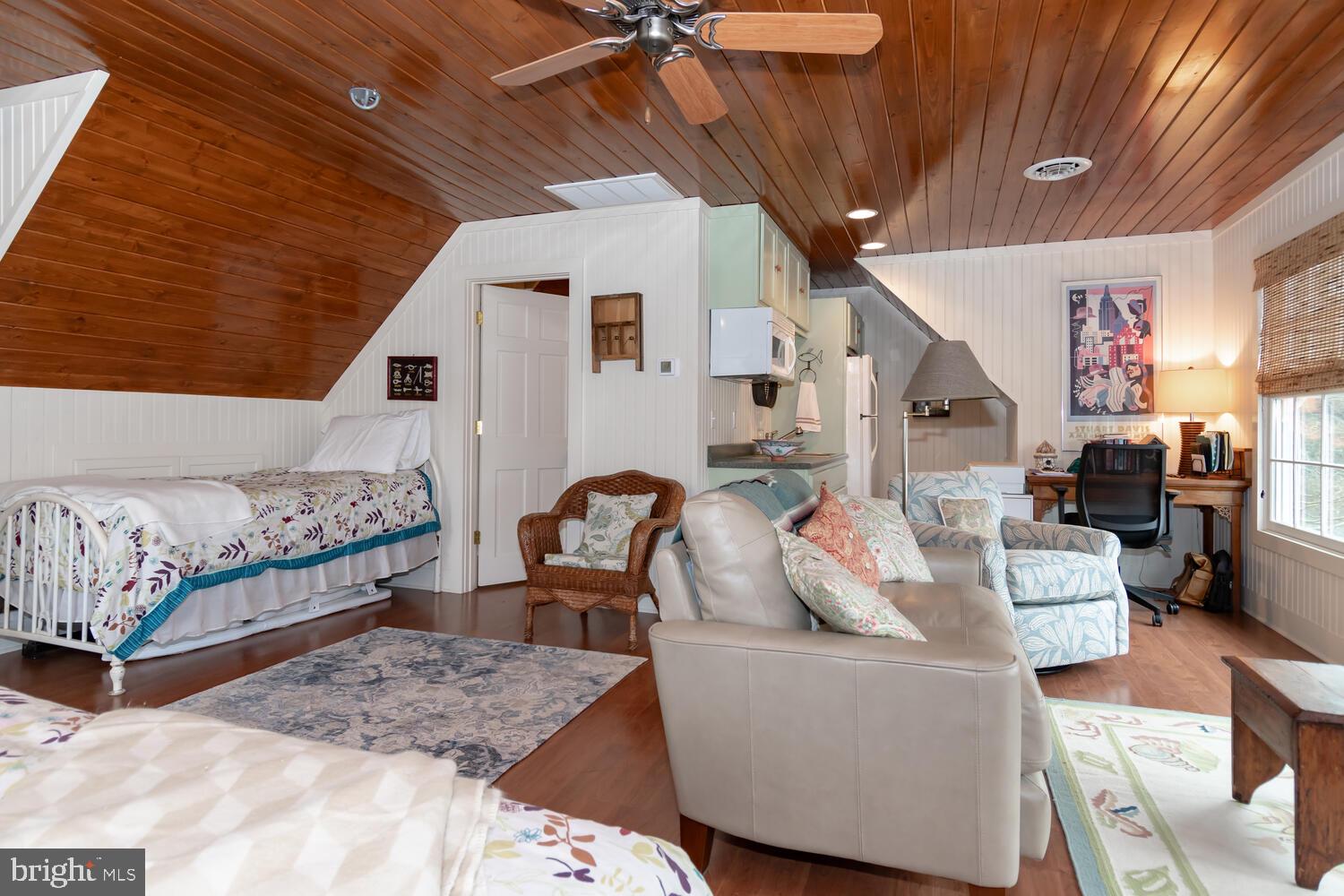 ROYAL OAK - Residential