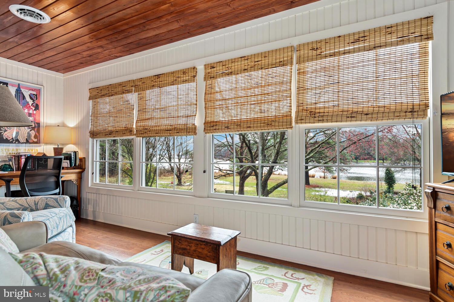 ROYAL OAK - Residential