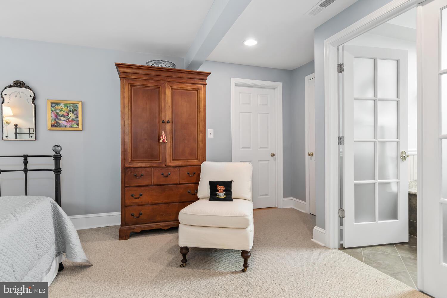 ROYAL OAK - Residential