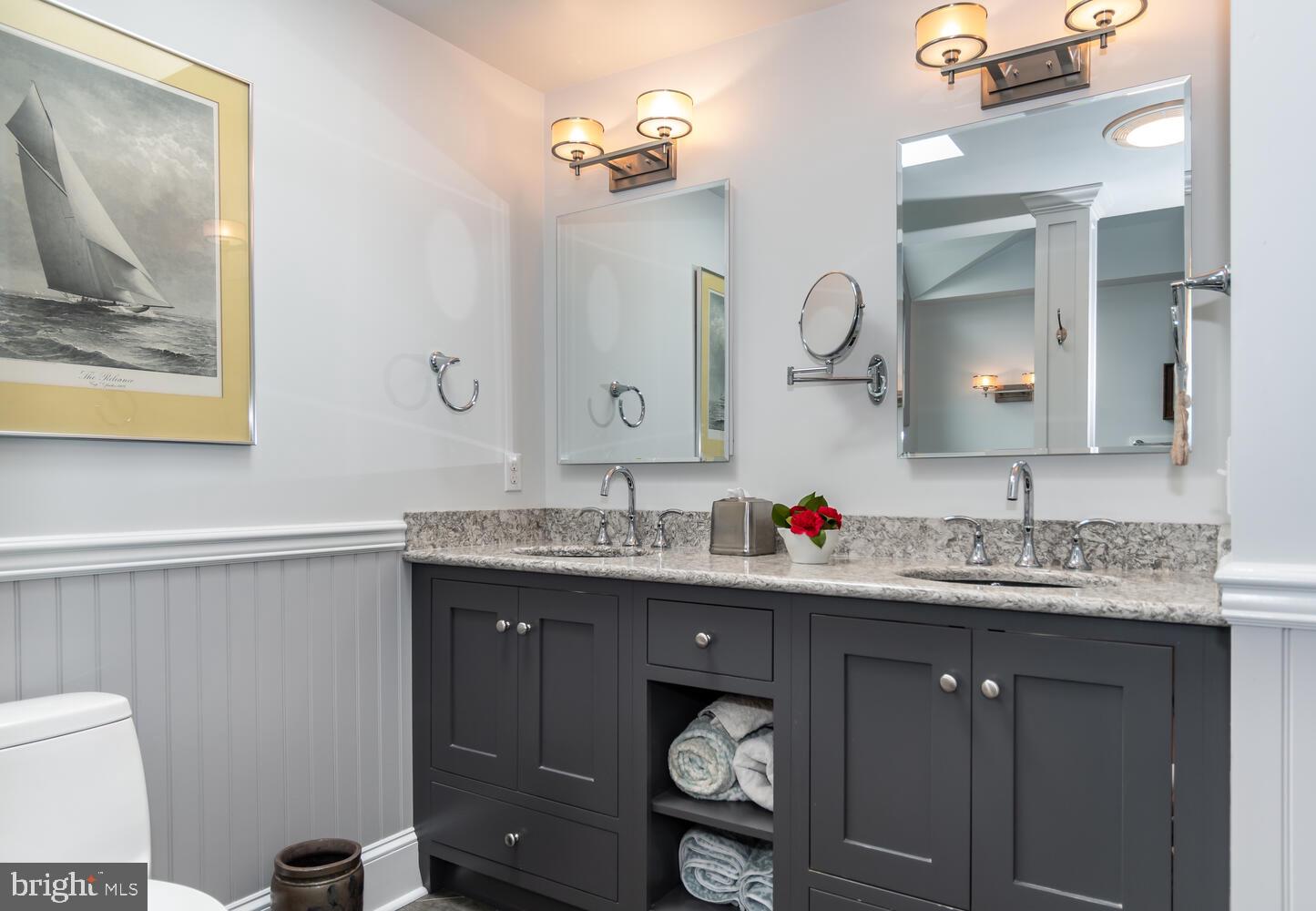 ROYAL OAK - Residential